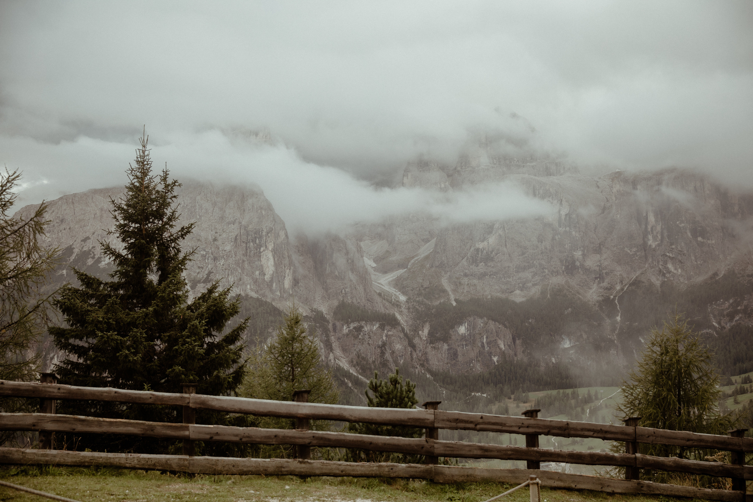 Intimate Wedding in the Dolomites. Iceland elopement photographer & videographer