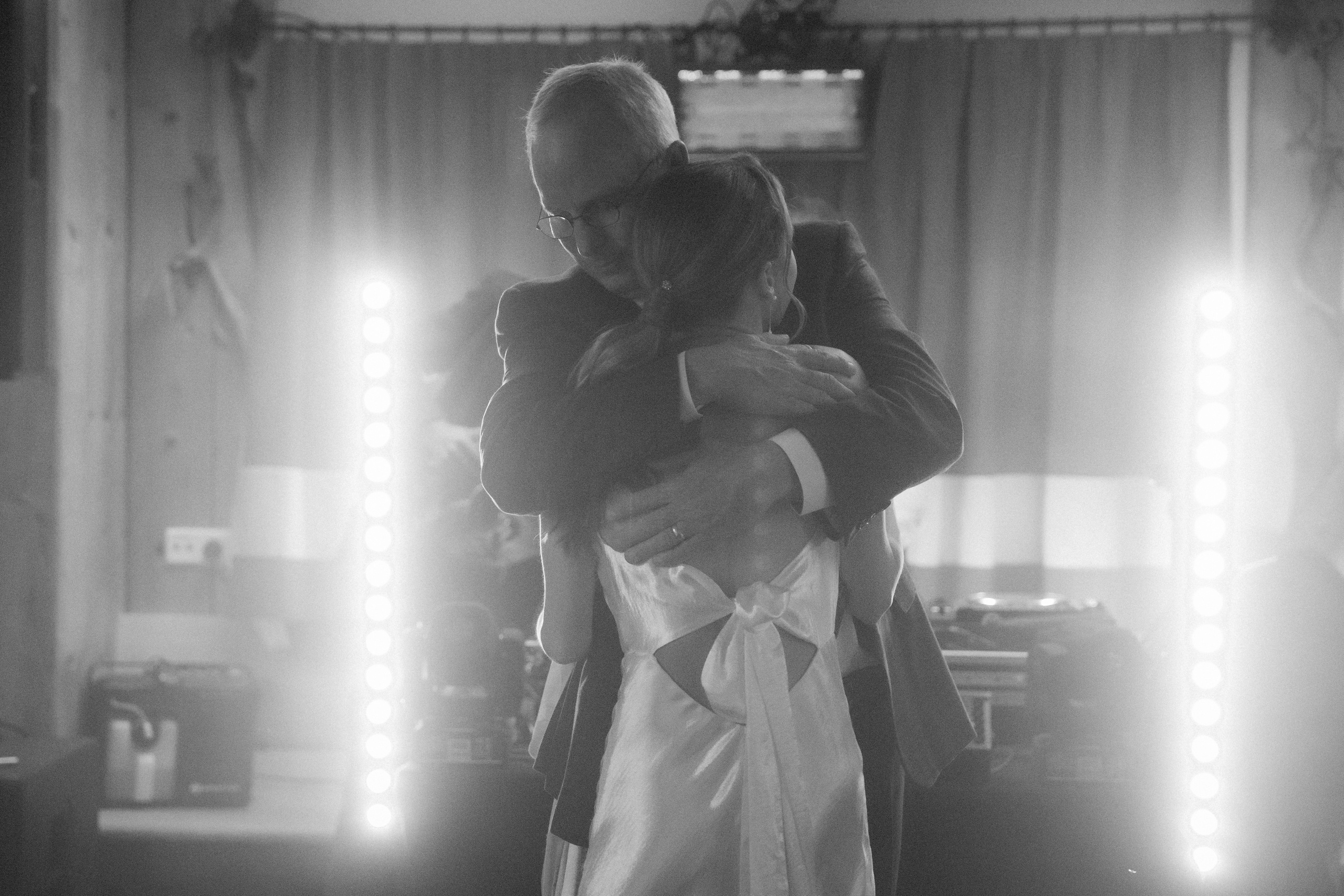 Intimate Wedding in the Dolomites. Iceland elopement photographer & videographer