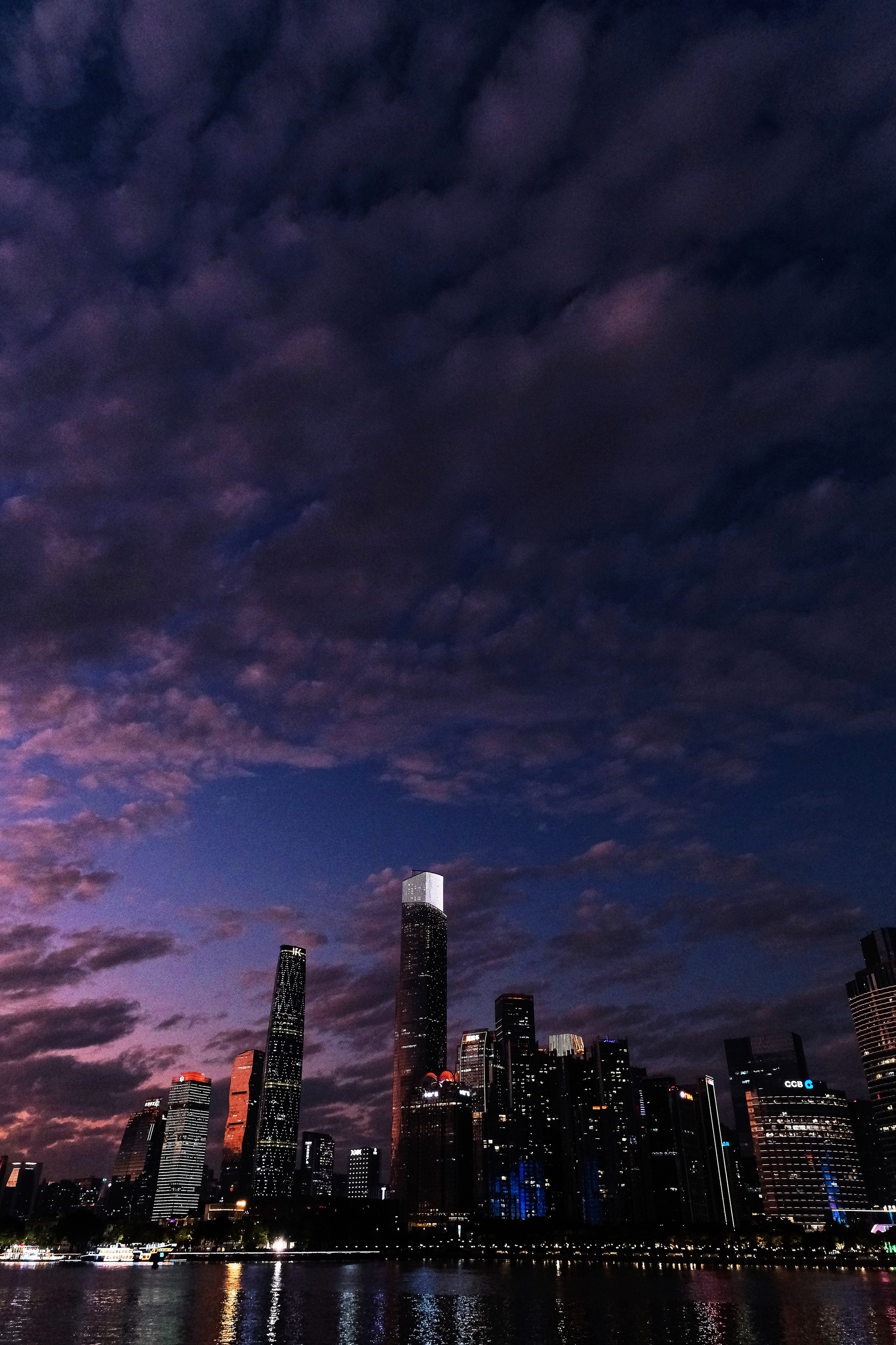 Guangzhou Street Photography | Guangzhou City Photos | 广州. 中国街头摄影 | The Streets of China Through My Eyes | 深圳