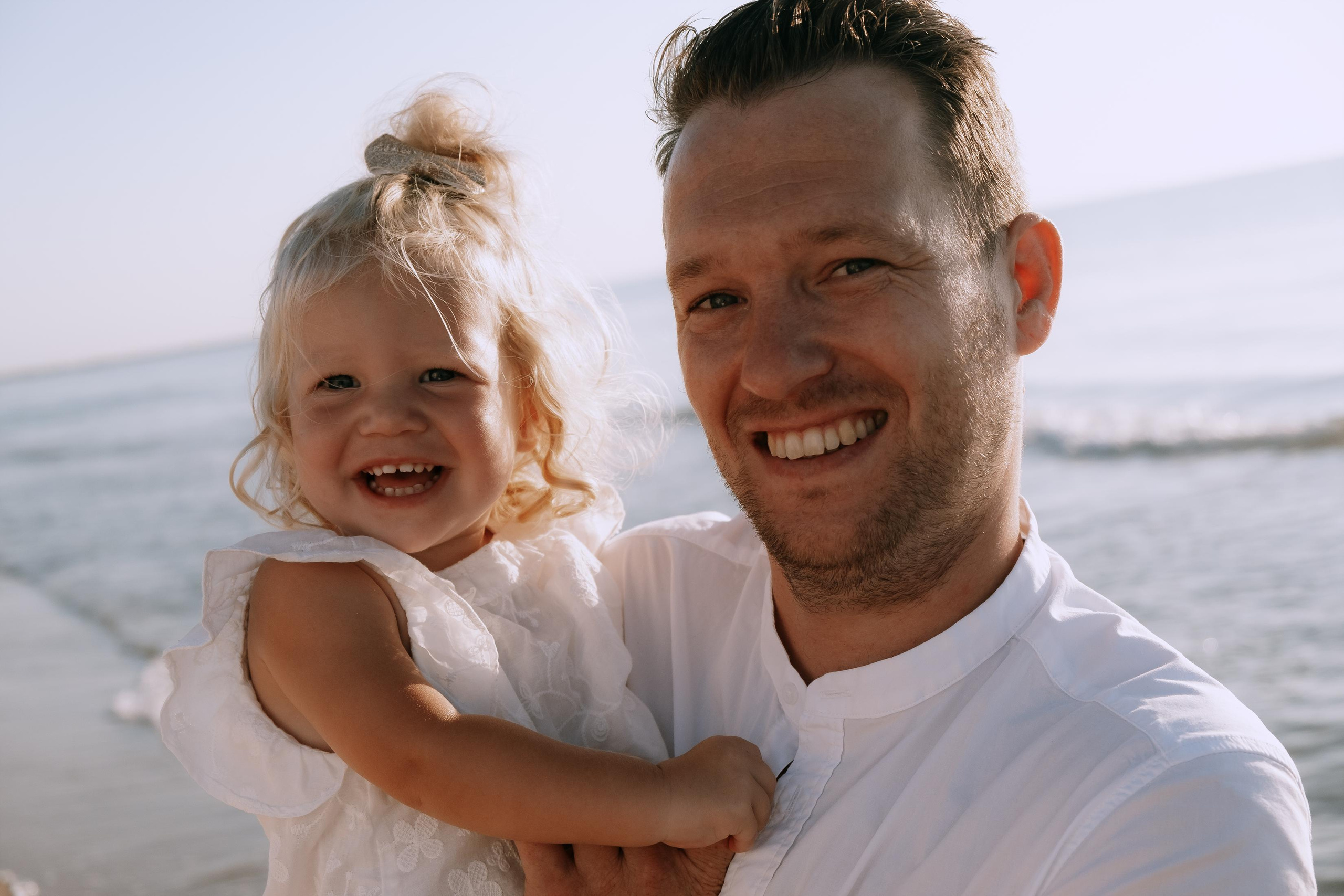 Big Family Photoshoot on the Beach in Spain — Family Photographer in Torrevieja, Alicante
