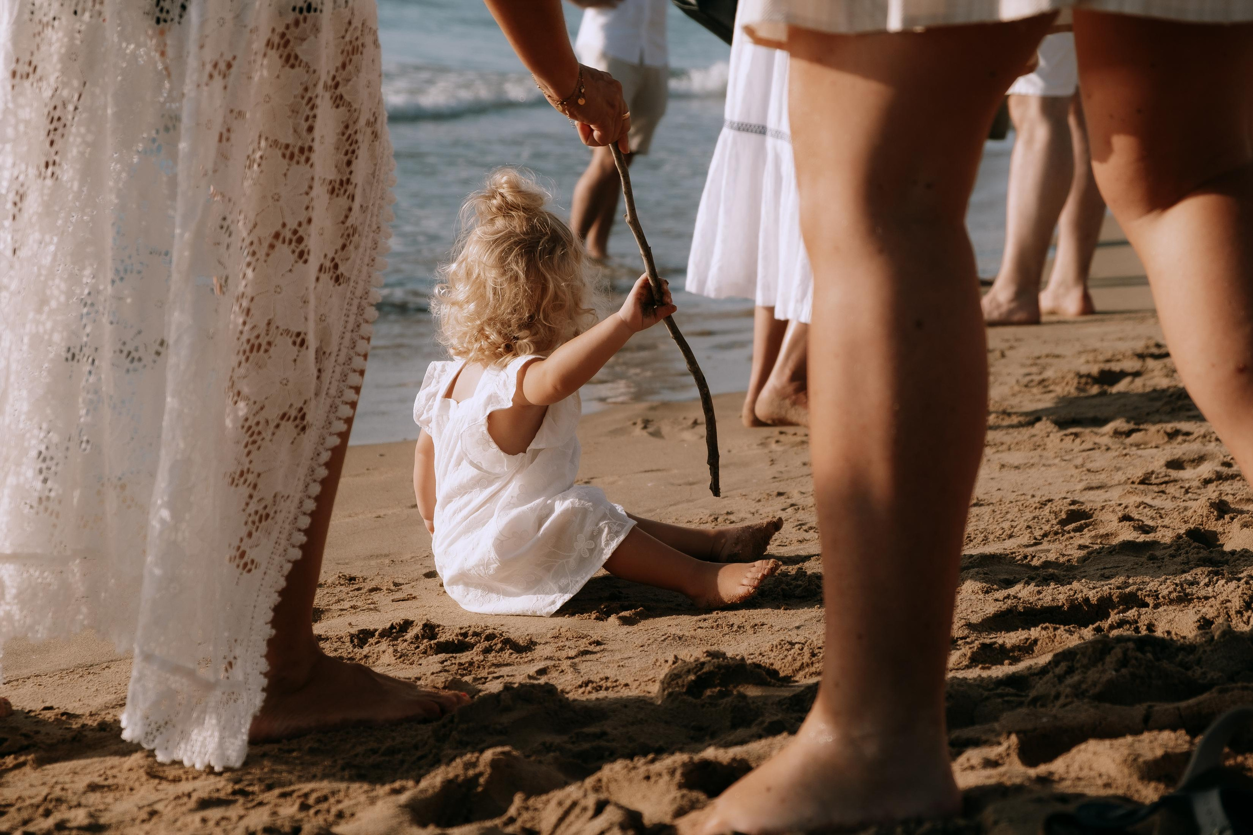 Big Family Photoshoot on the Beach in Spain — Family Photographer in Torrevieja, Alicante