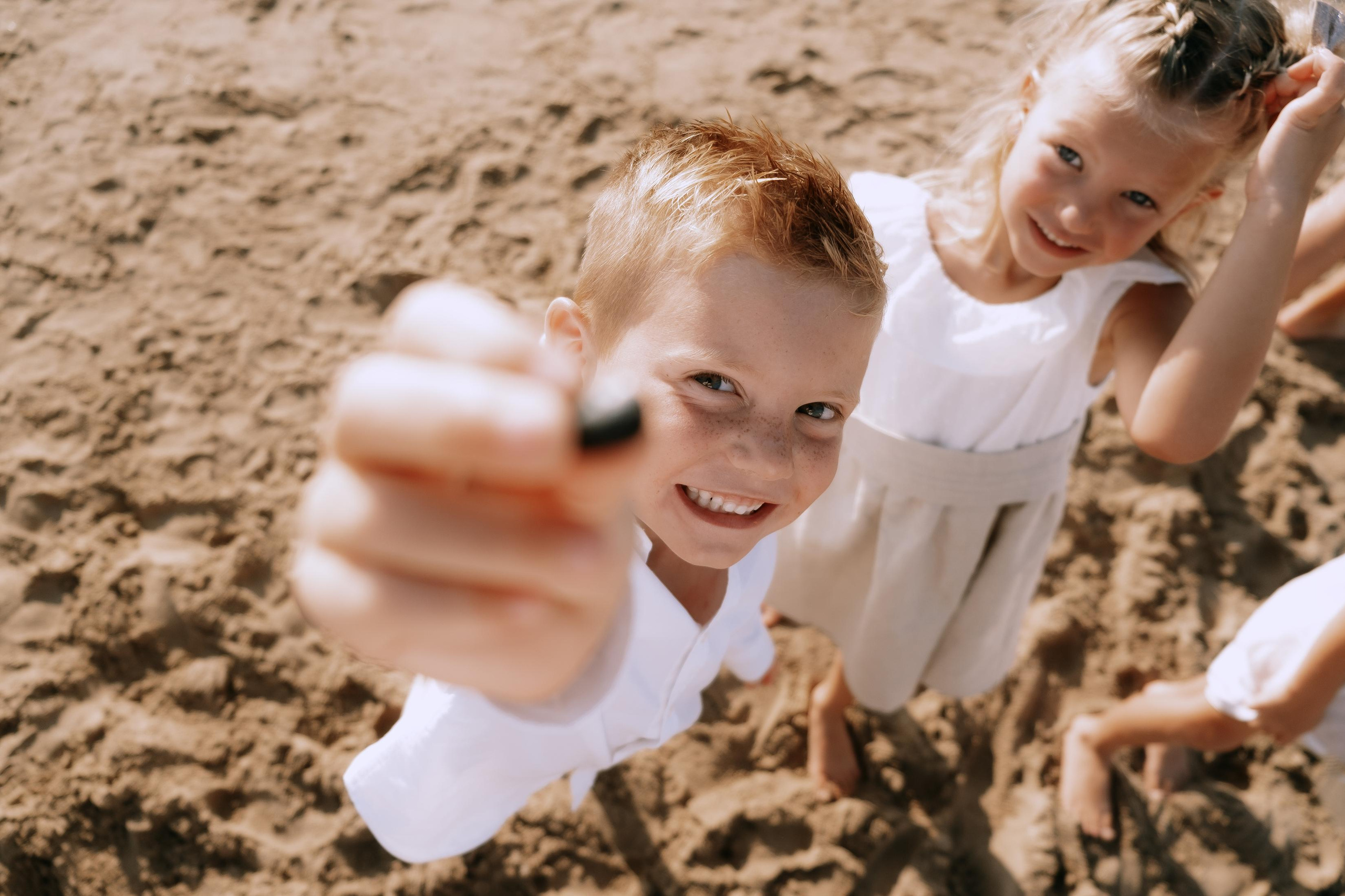 Big Family Photoshoot on the Beach in Spain — Family Photographer in Torrevieja, Alicante