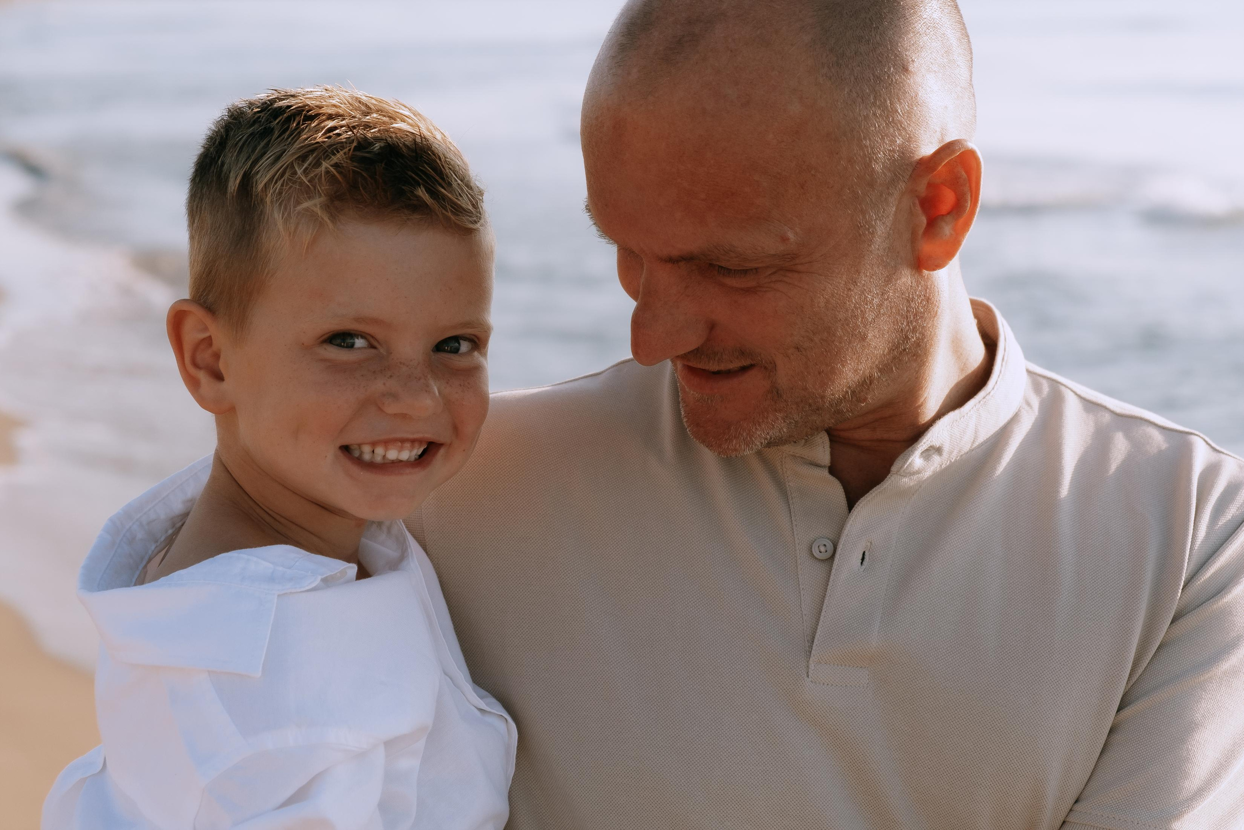 Big Family Photoshoot on the Beach in Spain — Family Photographer in Torrevieja, Alicante