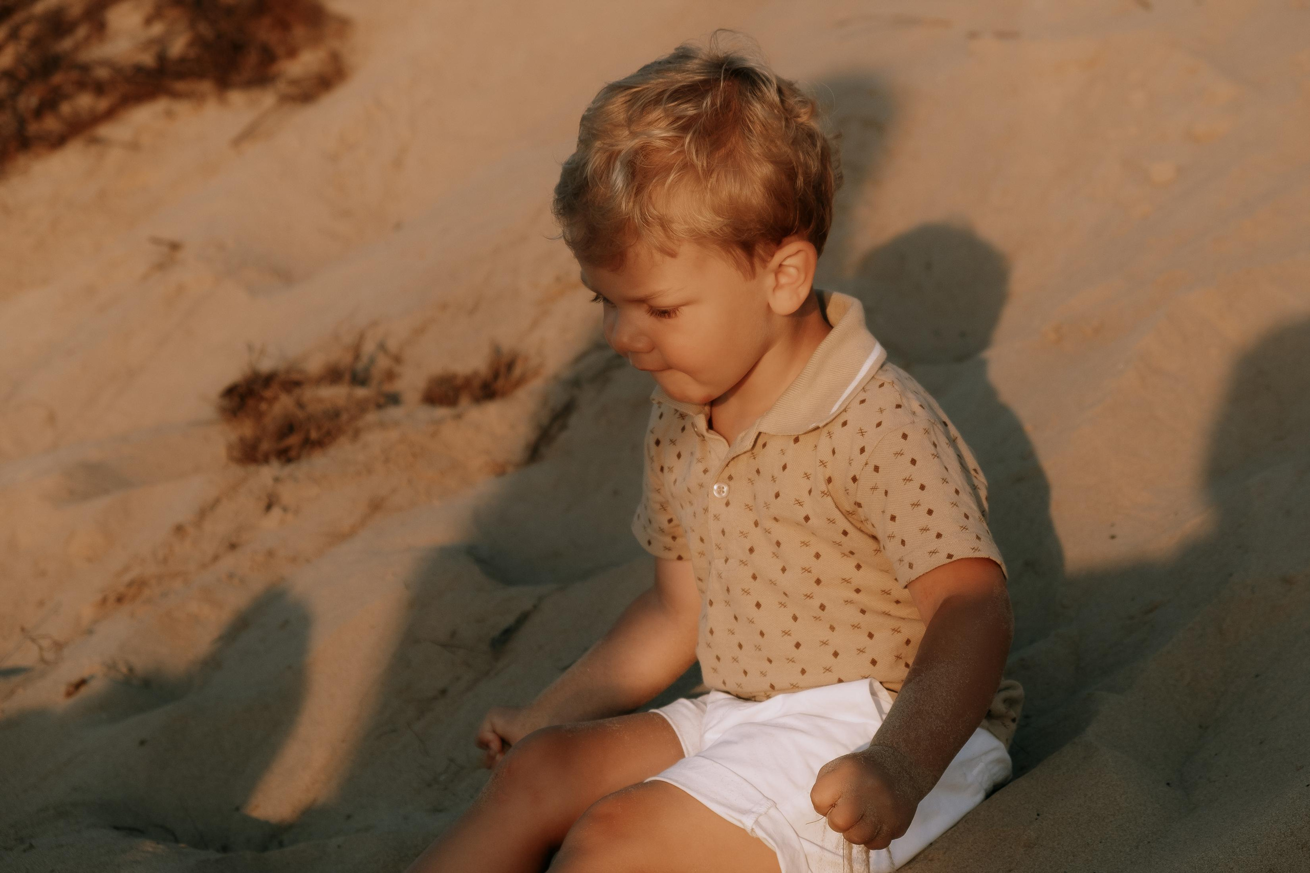 Big Family Photoshoot on the Beach in Spain — Family Photographer in Torrevieja, Alicante
