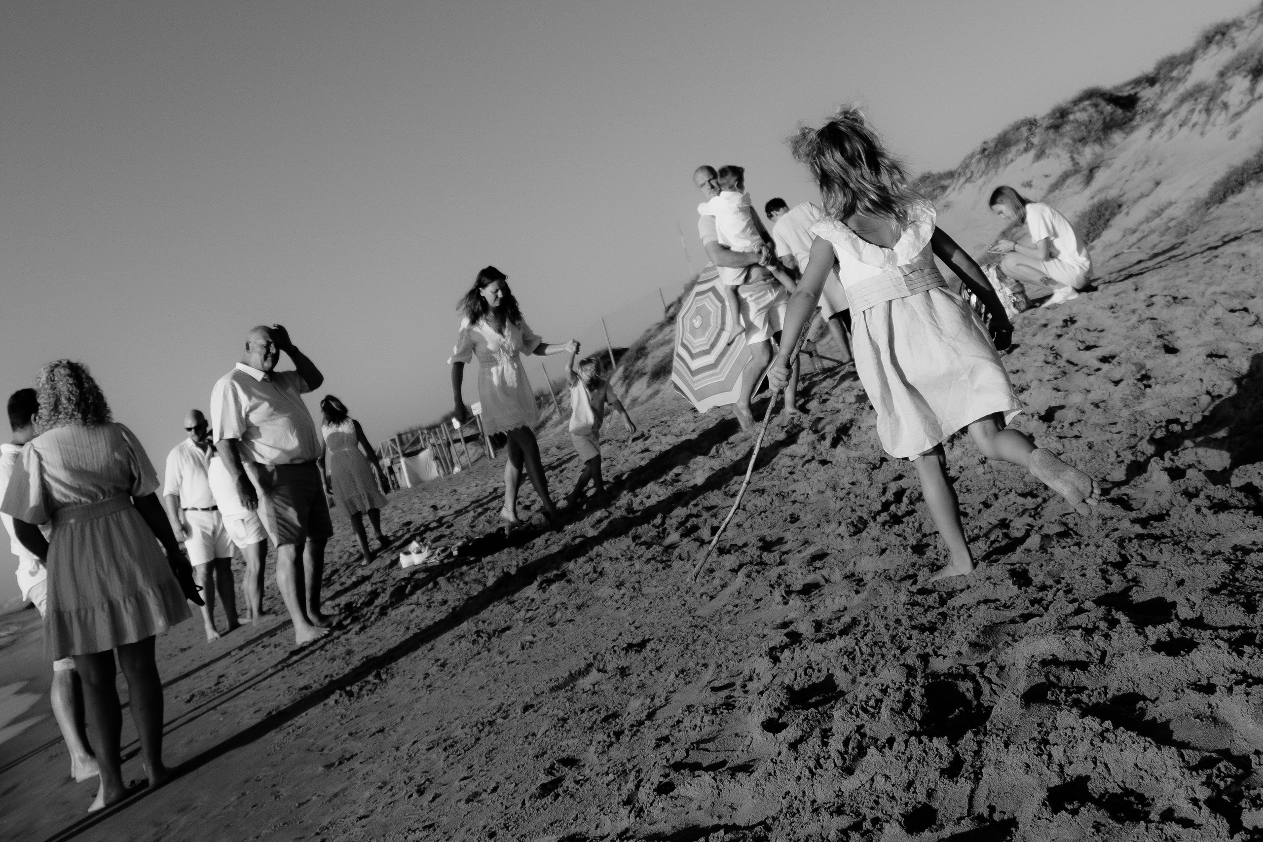 Big Family Photoshoot on the Beach in Spain — Family Photographer in Torrevieja, Alicante