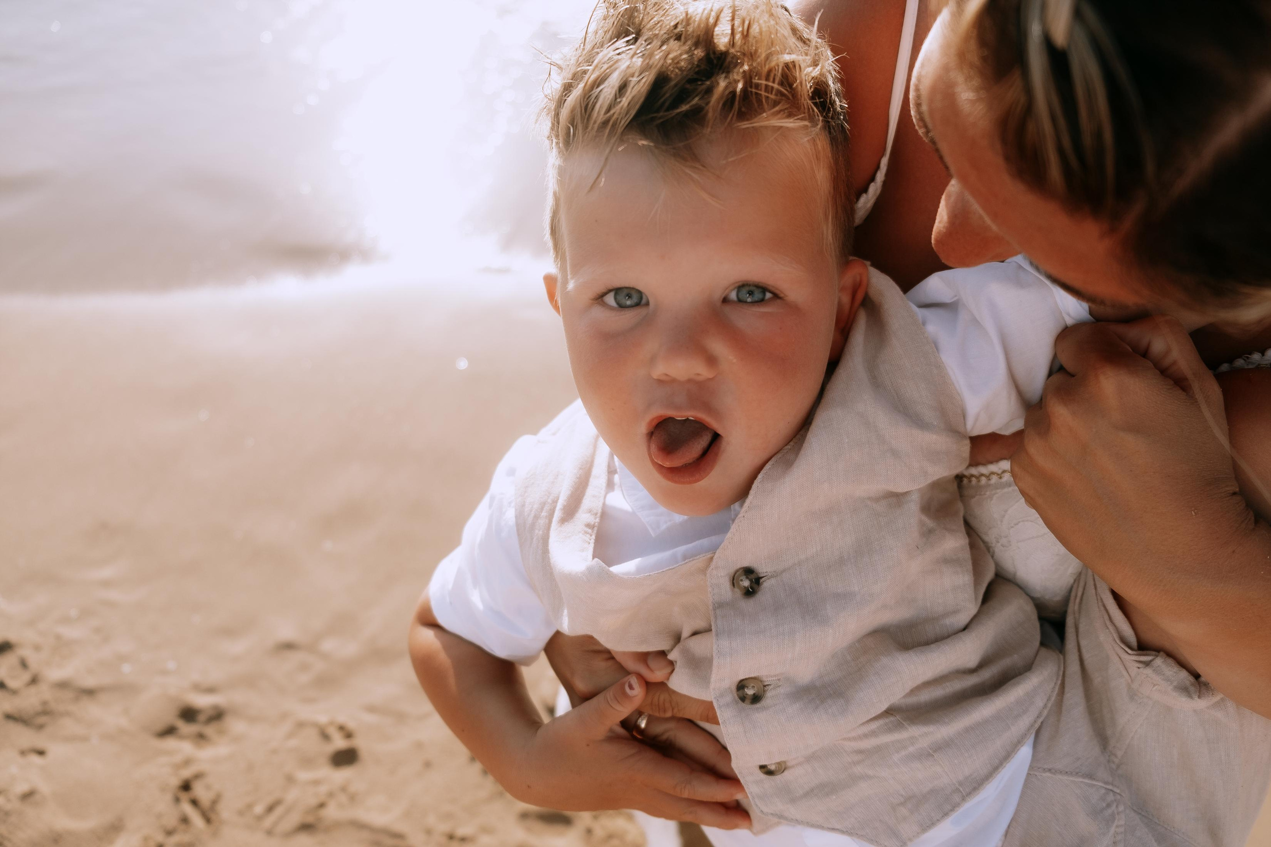 Big Family Photoshoot on the Beach in Spain — Family Photographer in Torrevieja, Alicante