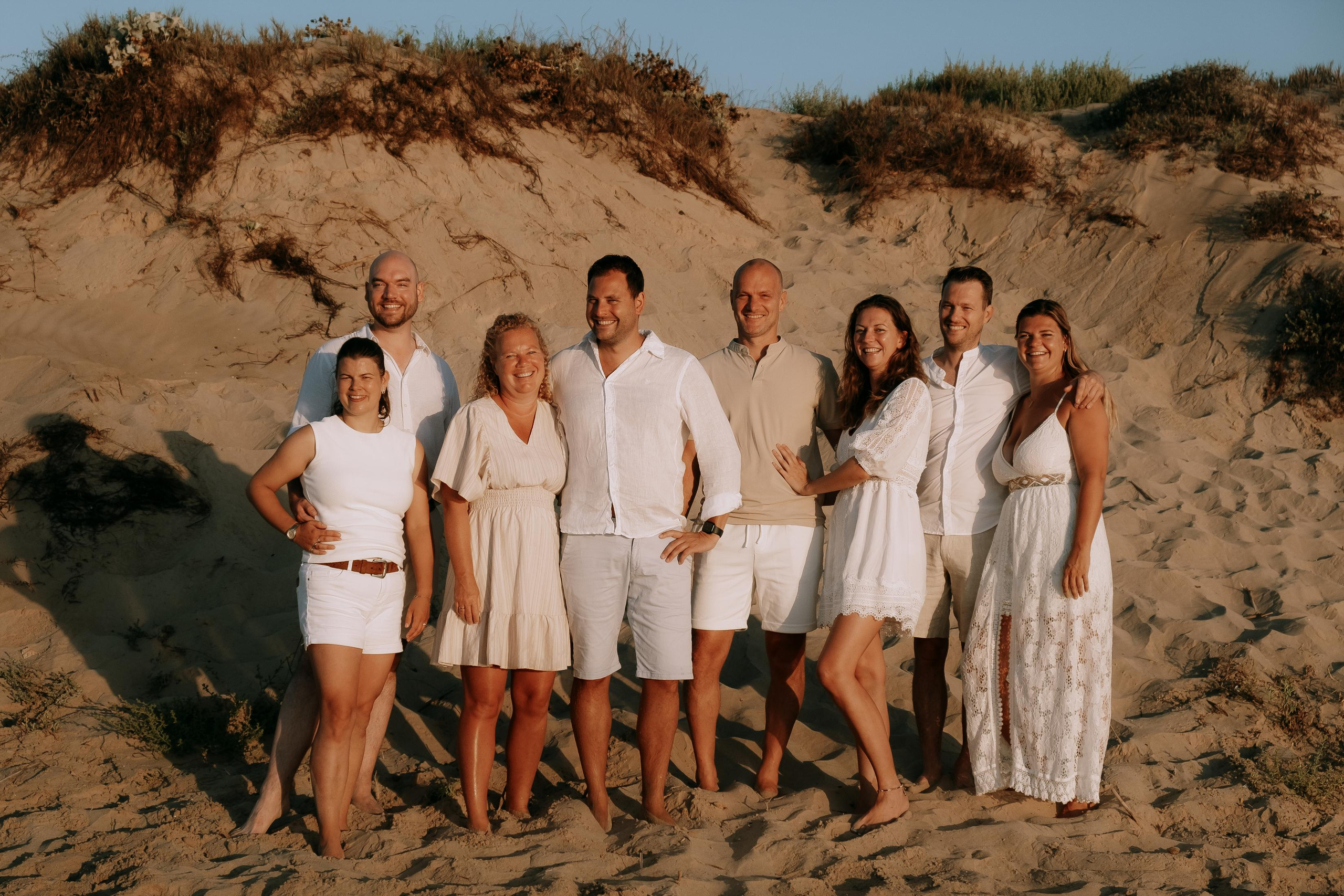 Big Family Photoshoot on the Beach in Spain — Family Photographer in Torrevieja, Alicante