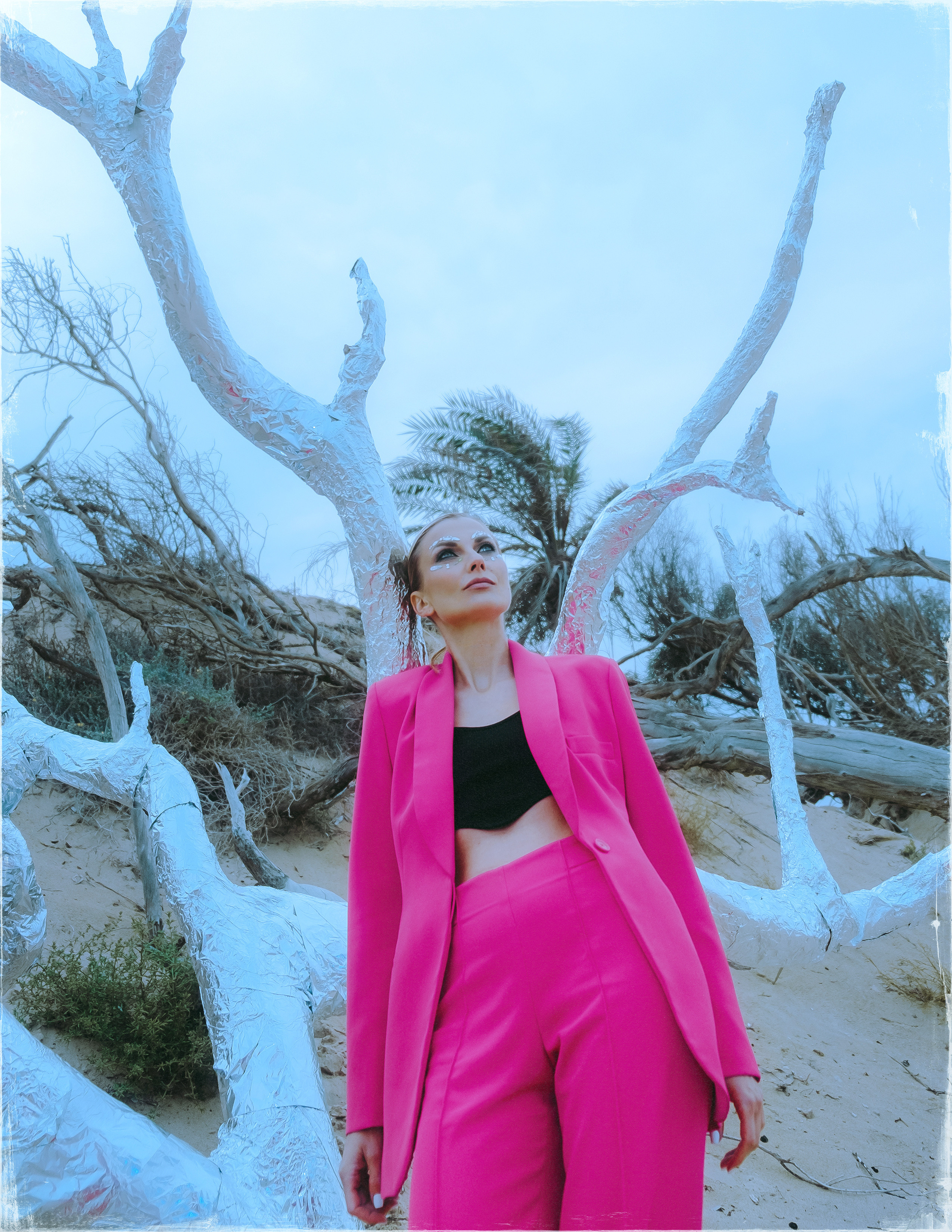 Стилизованная фэшн-съемка на пляже в Гуардамаре