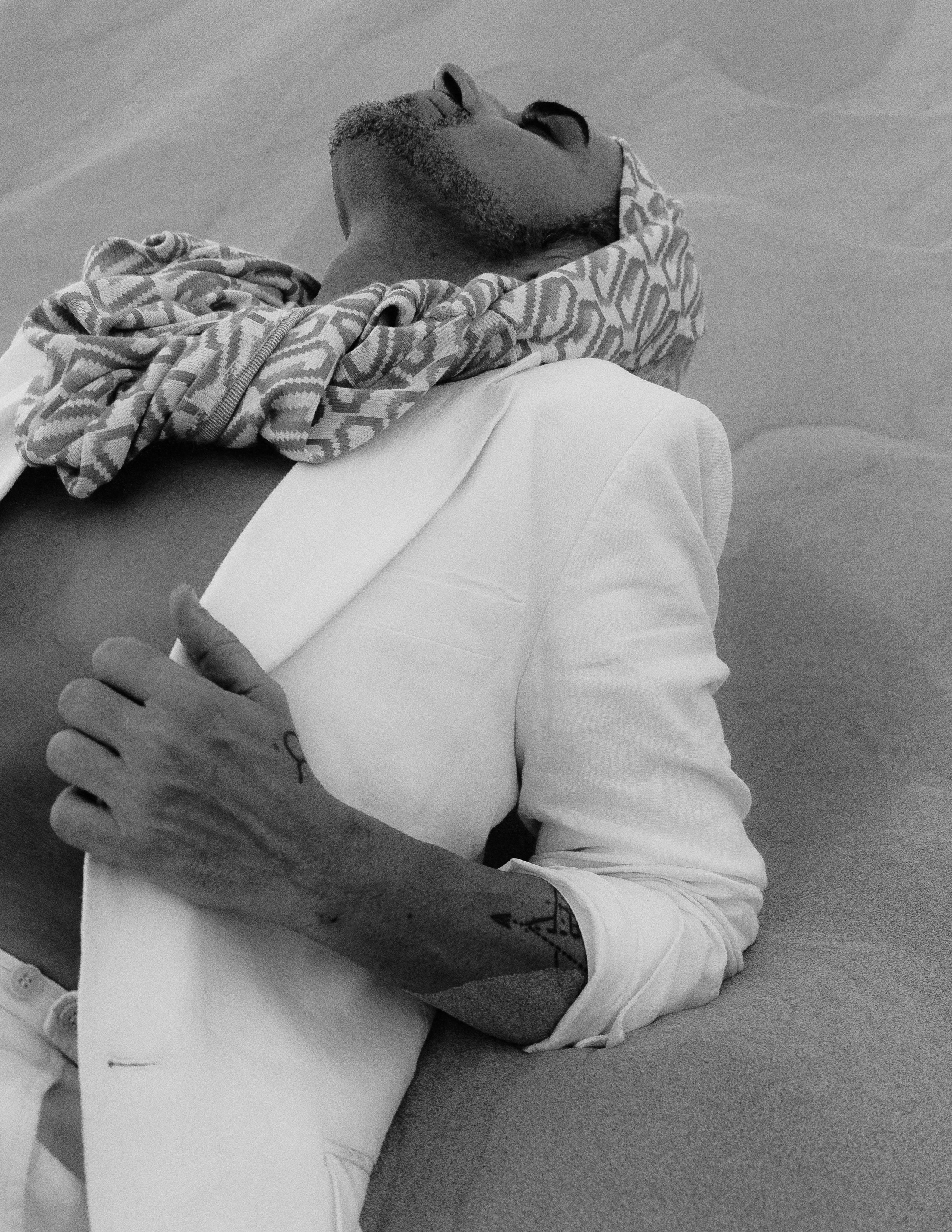 Портфолио-фотосессия в дюнах Аликанте — креативные образы и уникальные наряды от дизайнера — Фотограф Андрей Луковников