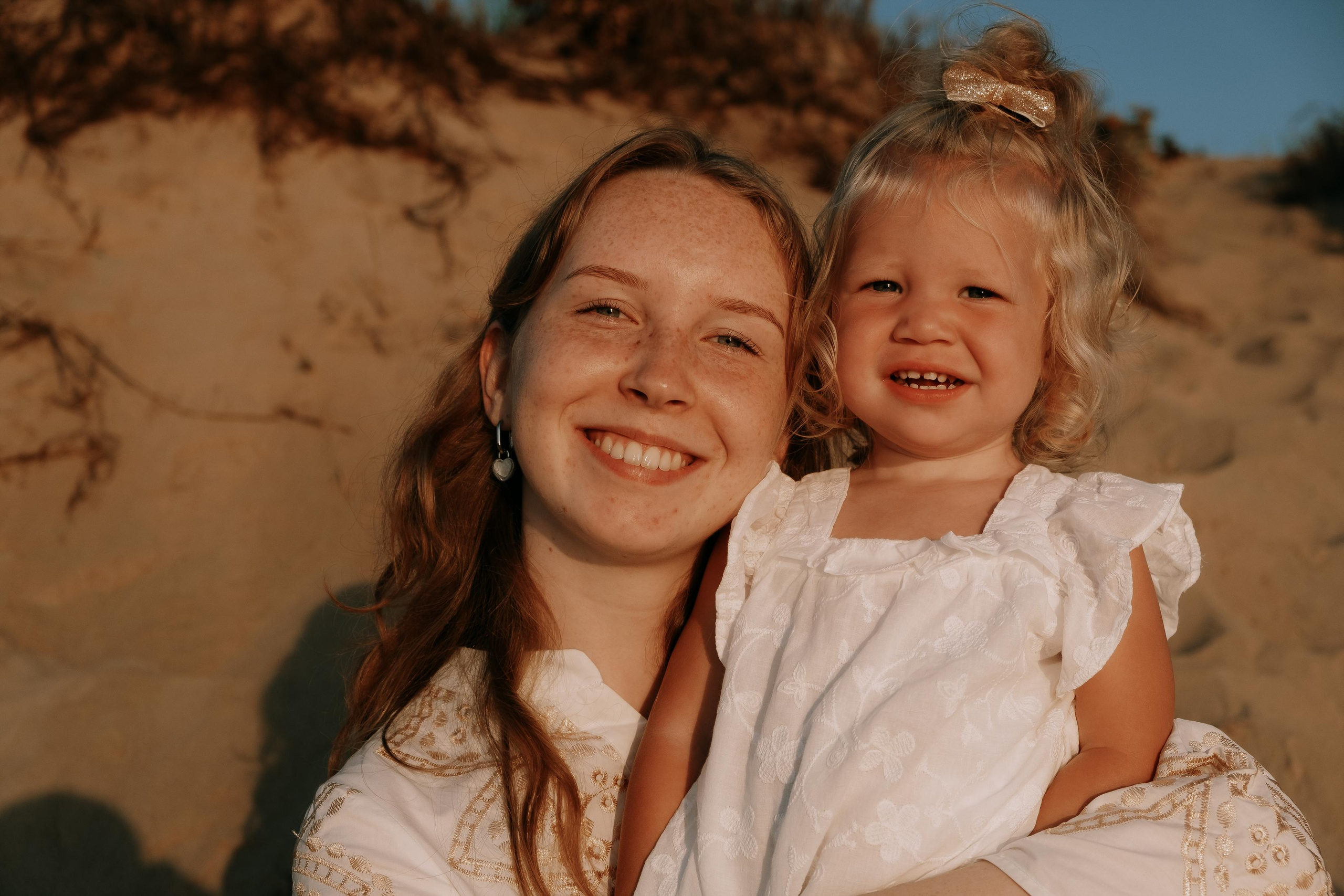 Big Family Photoshoot on the Beach in Spain — Family Photographer in Torrevieja, Alicante