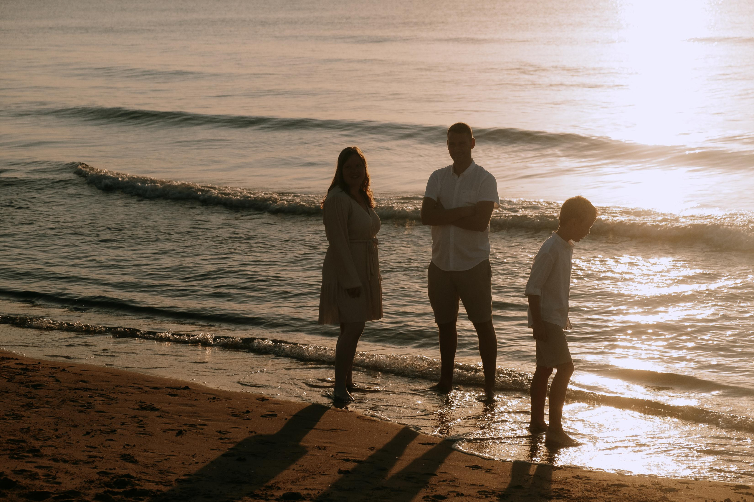 Big Family Photoshoot on the Beach in Spain — Family Photographer in Torrevieja, Alicante