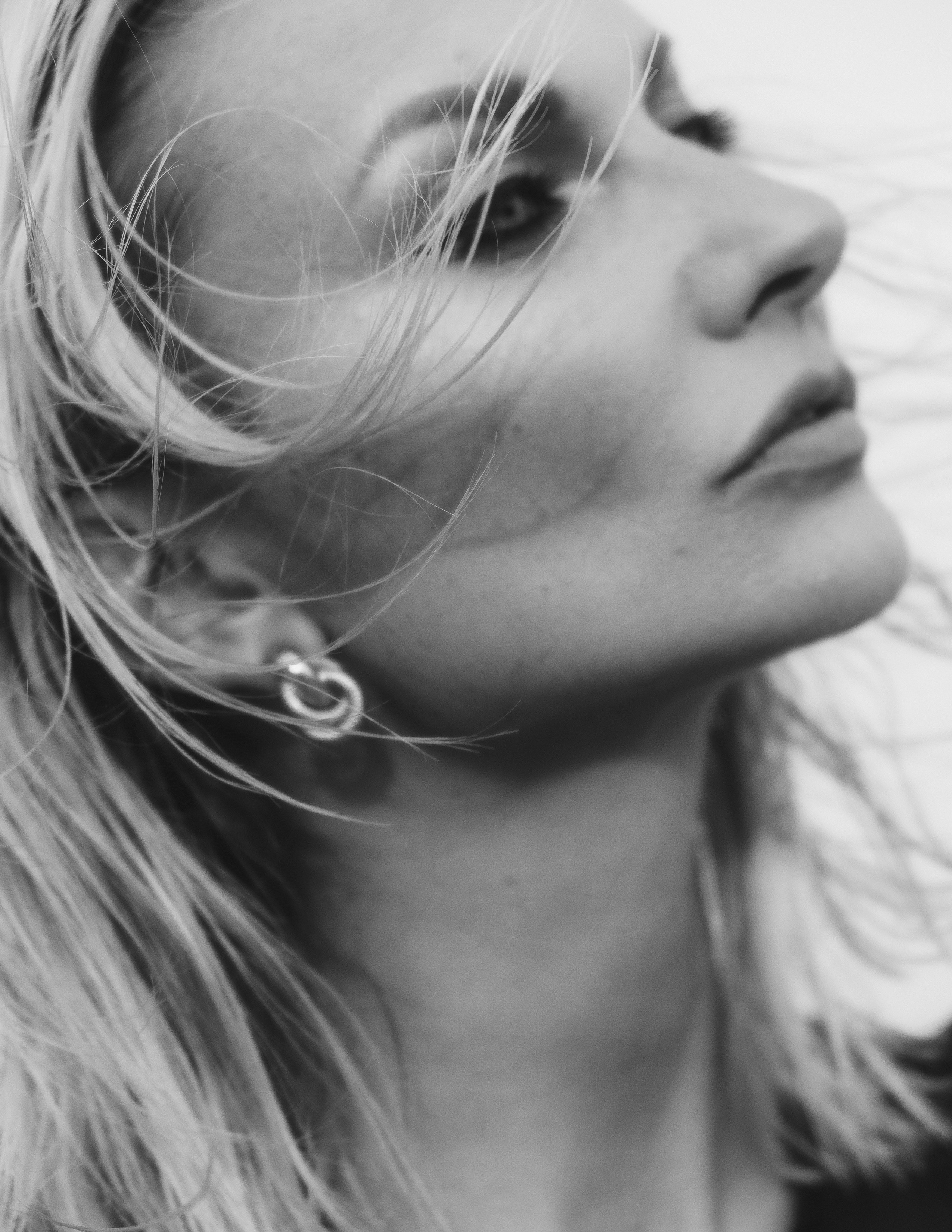 Портретная фотосессия на пляже Торревьехи на закате — атмосферные кадры для портфолио — Фотограф Андрей Луковников