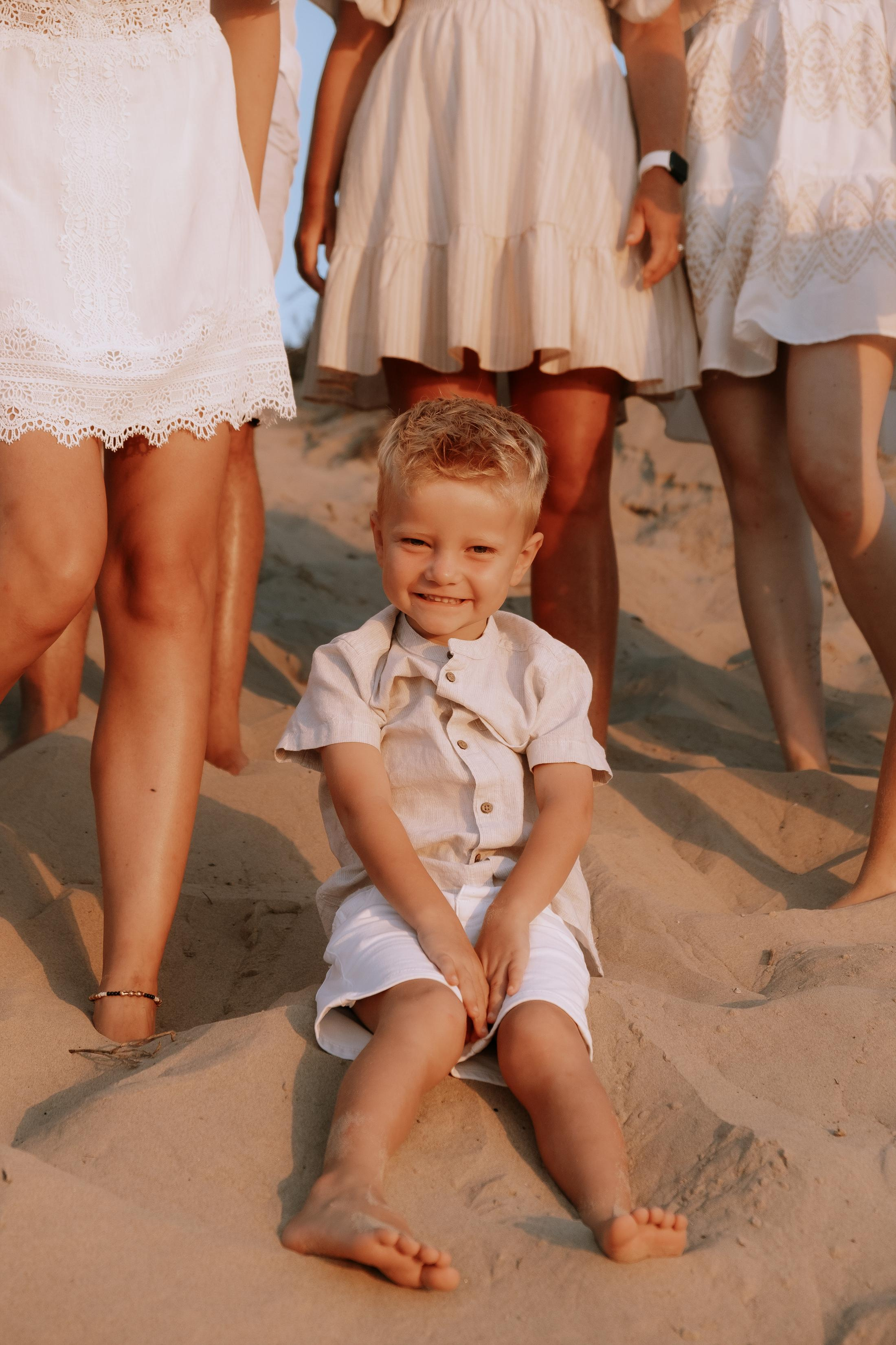 Big Family Photoshoot on the Beach in Spain — Family Photographer in Torrevieja, Alicante