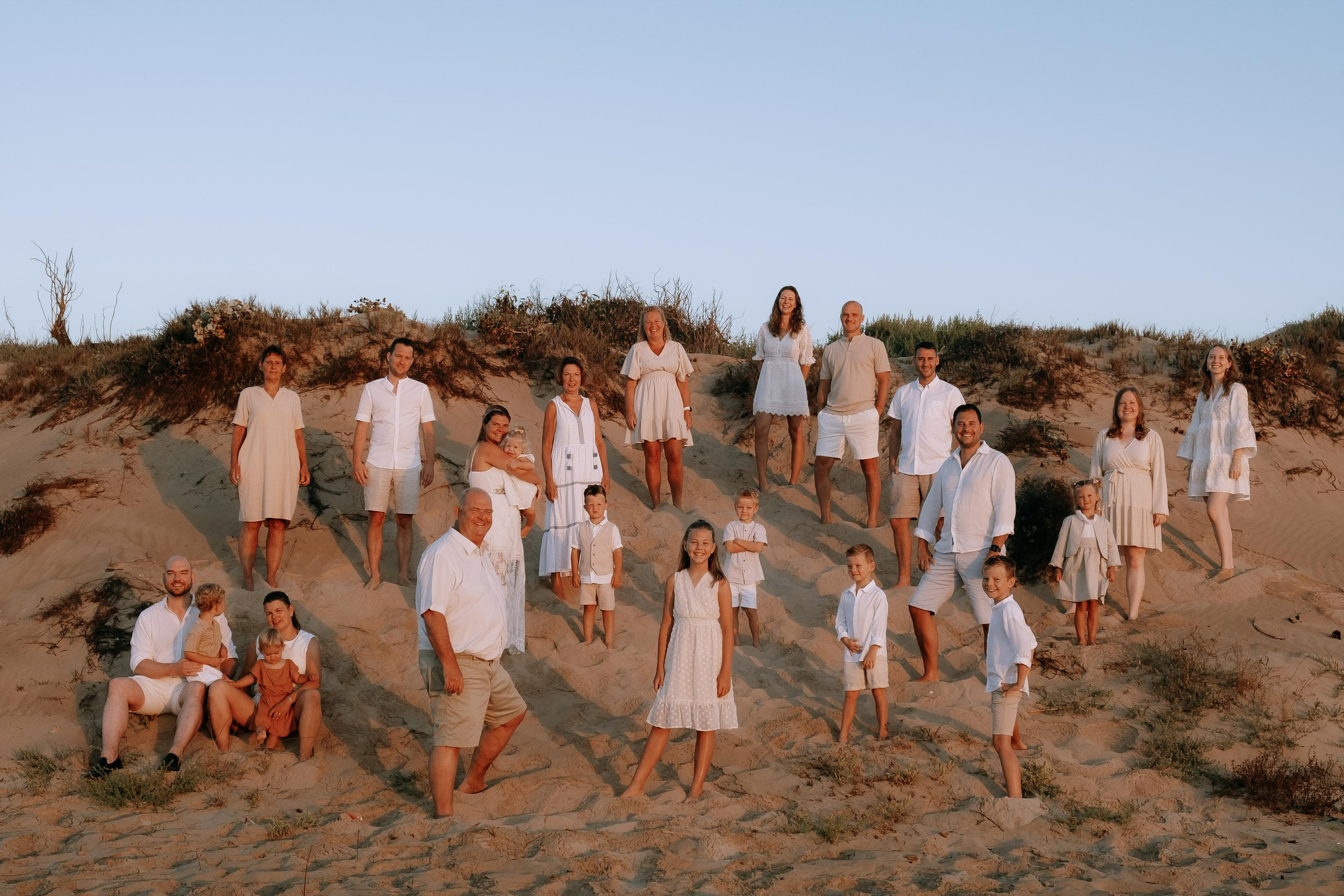 Big Family Photoshoot on the Beach in Spain — Family Photographer in Torrevieja, Alicante