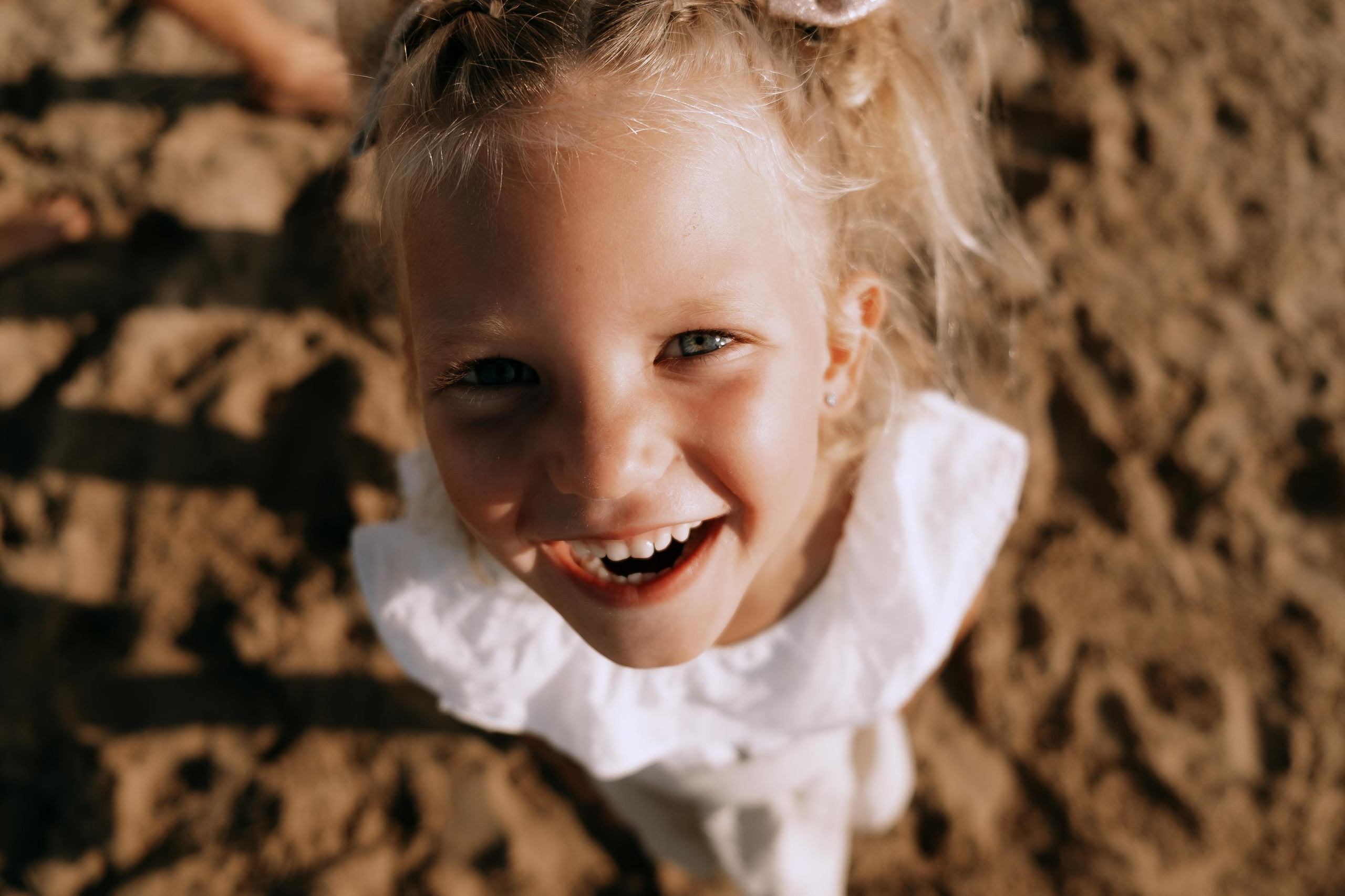 Big Family Photoshoot on the Beach in Spain — Family Photographer in Torrevieja, Alicante