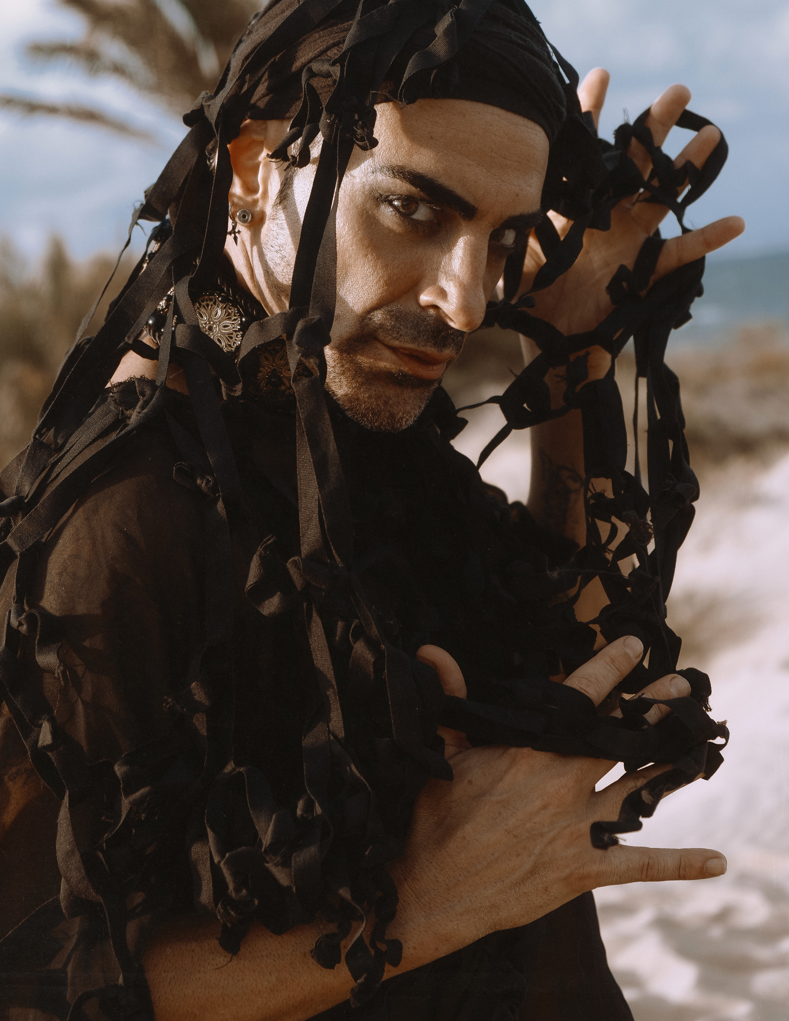 Портфолио-фотосессия в дюнах Аликанте — креативные образы и уникальные наряды от дизайнера — Фотограф Андрей Луковников