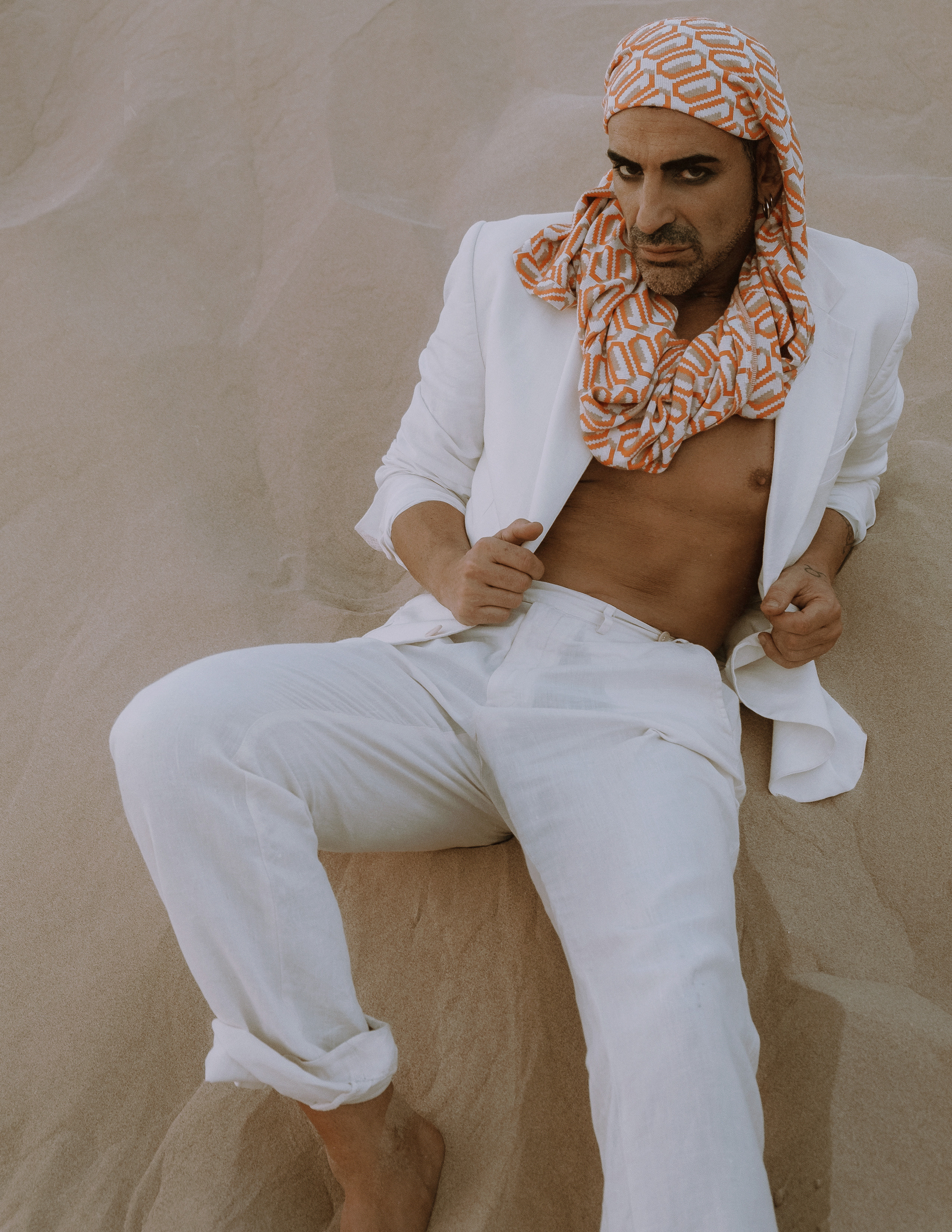 Портфолио-фотосессия в дюнах Аликанте — креативные образы и уникальные наряды от дизайнера — Фотограф Андрей Луковников