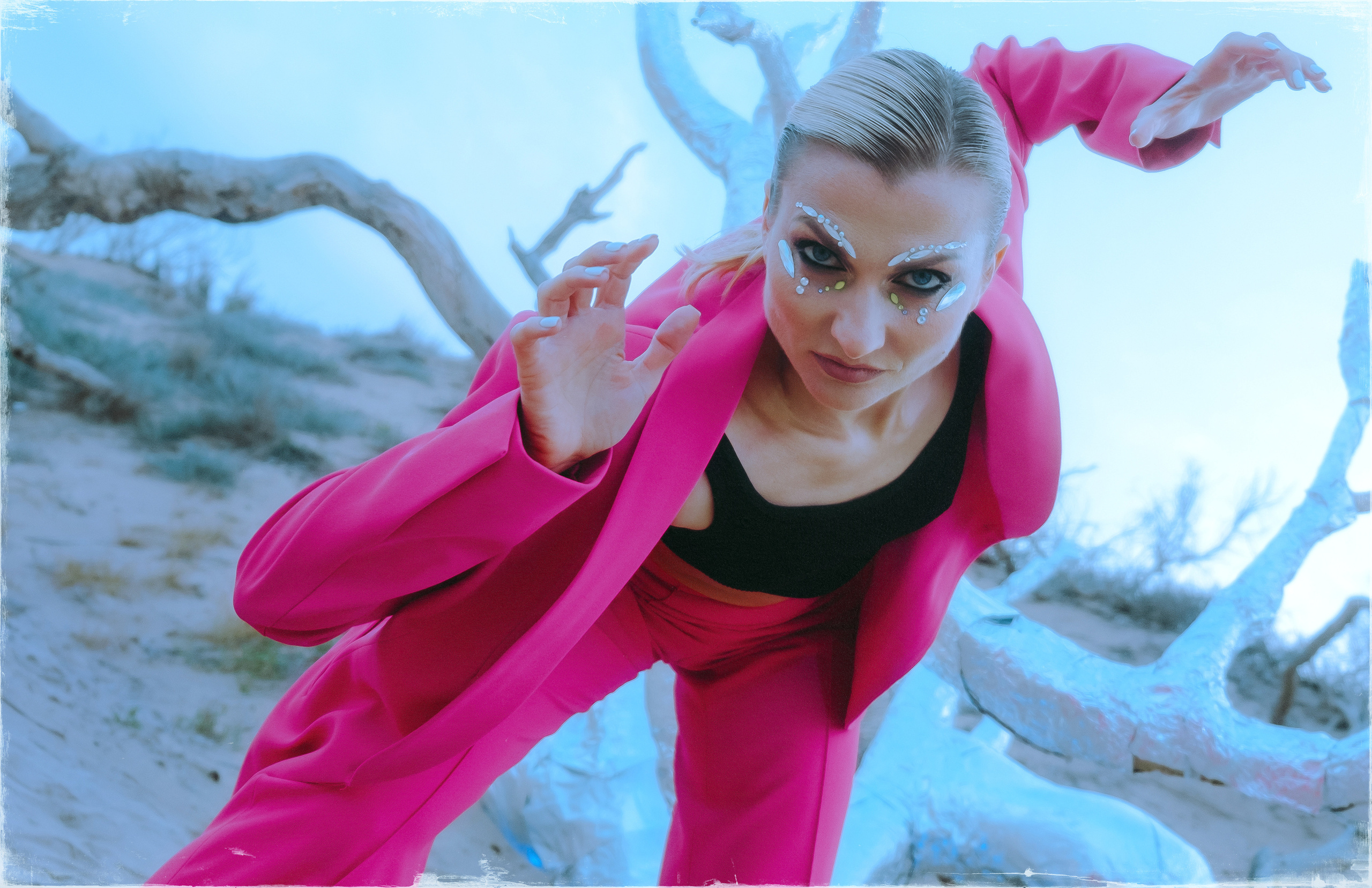 Стилизованная фэшн-съемка на пляже в Гуардамаре