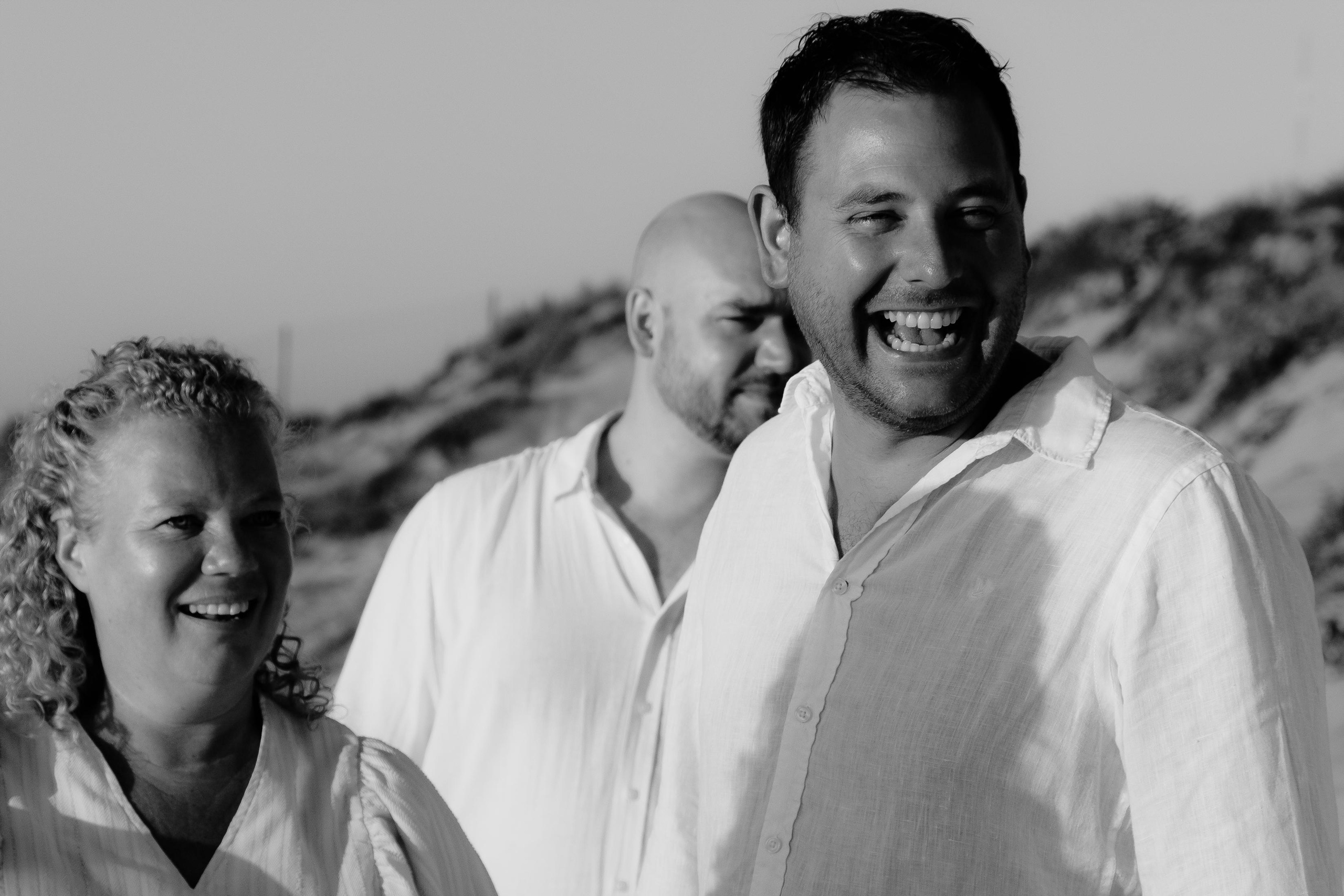 Big Family Photoshoot on the Beach in Spain — Family Photographer in Torrevieja, Alicante