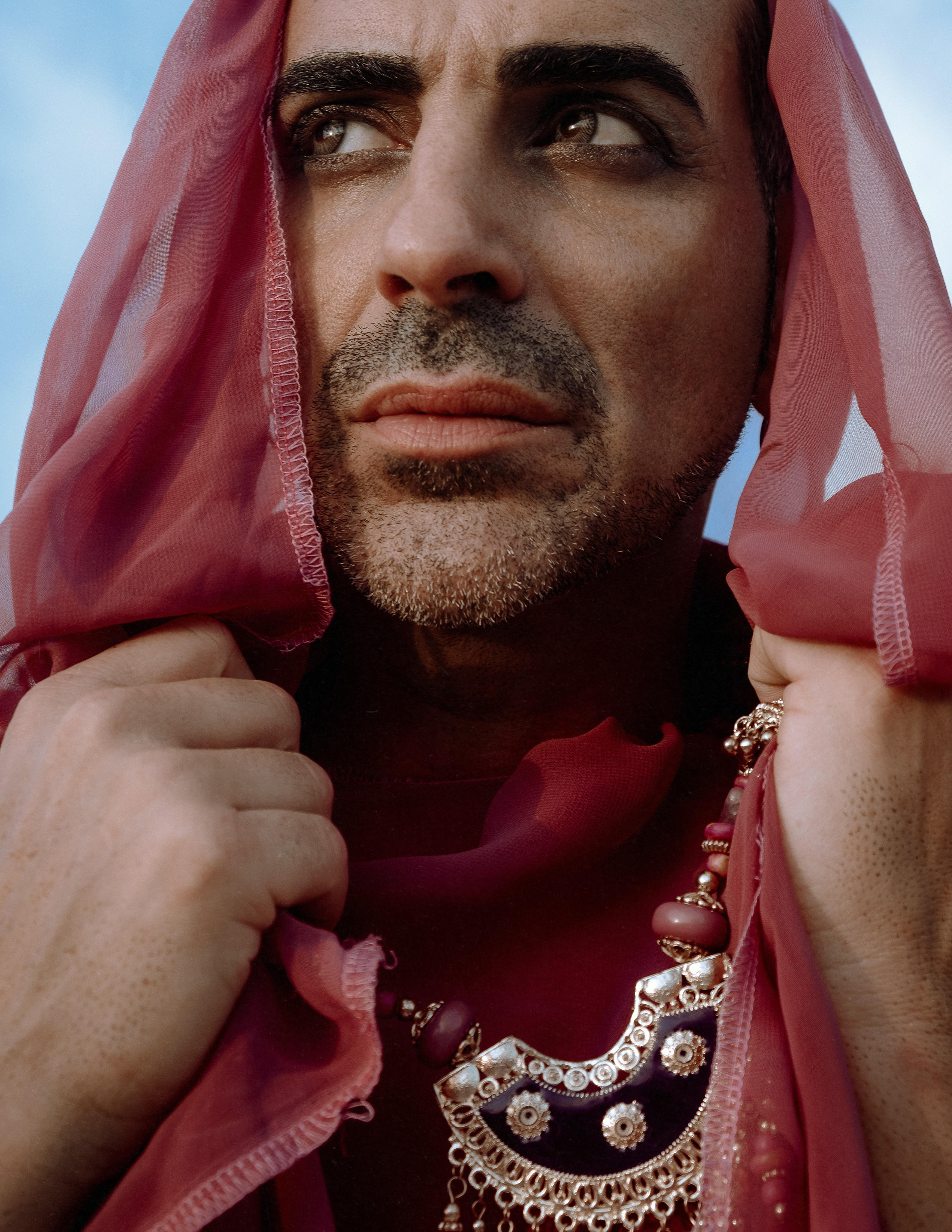 Портфолио-фотосессия в дюнах Аликанте — креативные образы и уникальные наряды от дизайнера — Фотограф Андрей Луковников