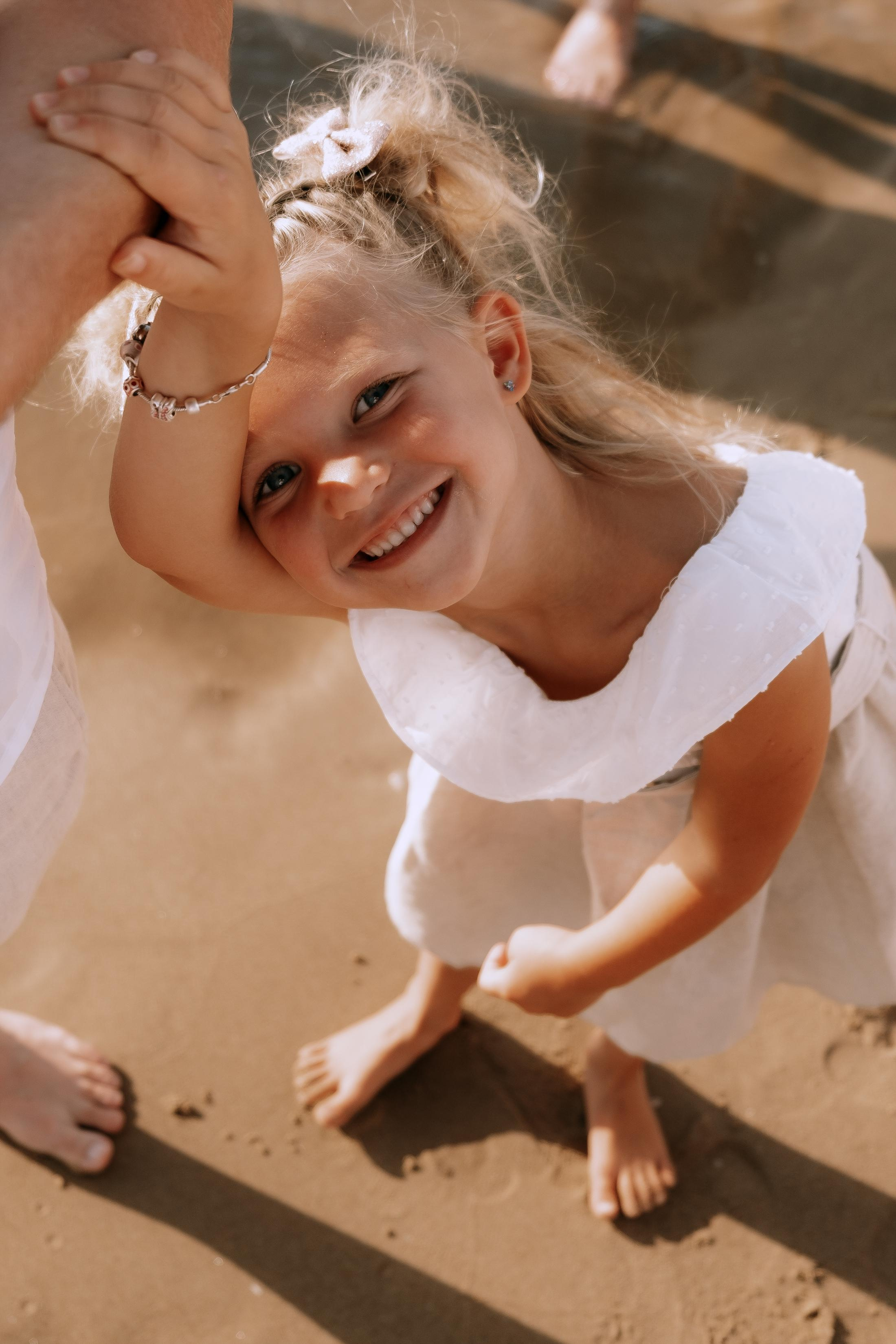 Big Family Photoshoot on the Beach in Spain — Family Photographer in Torrevieja, Alicante