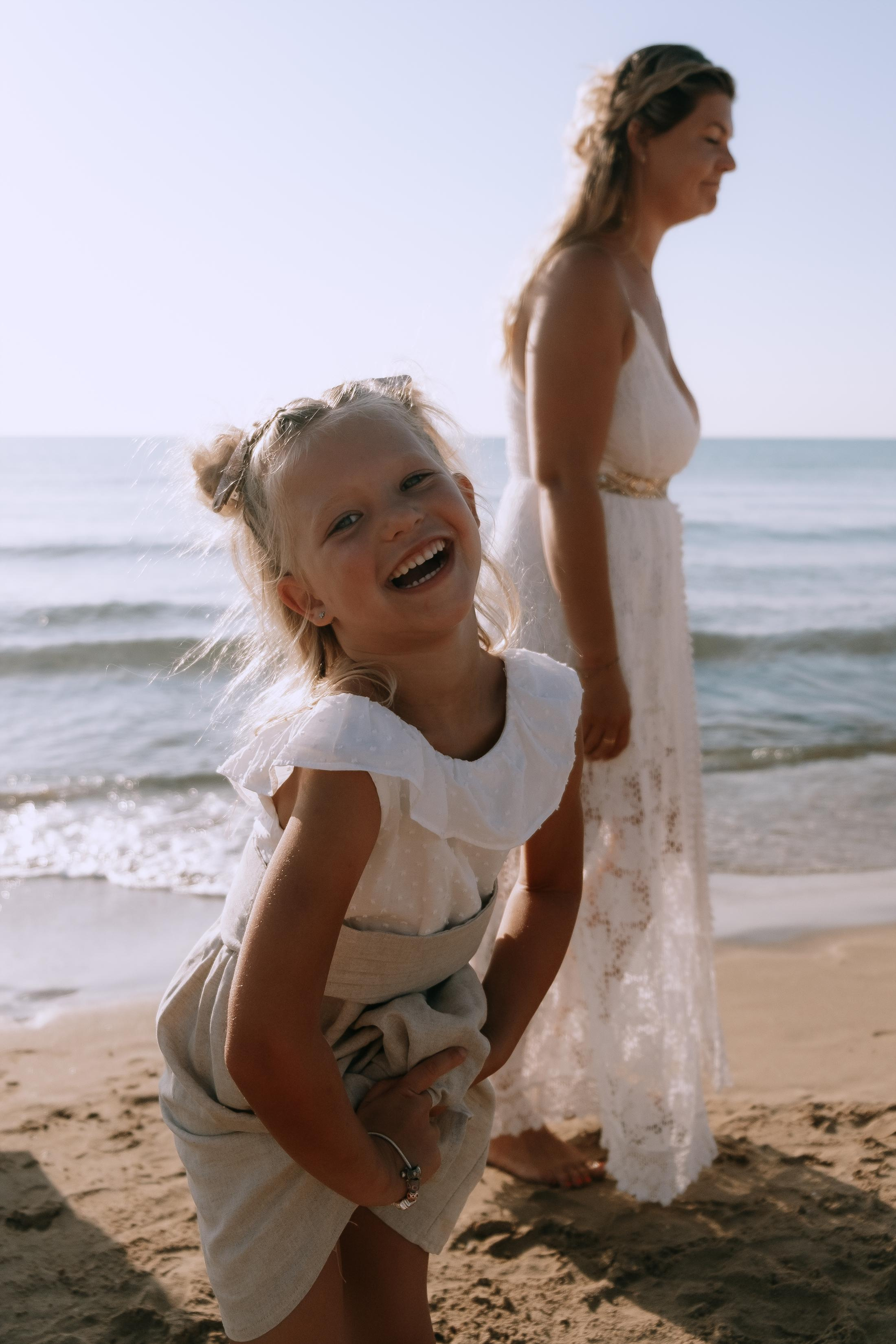 Big Family Photoshoot on the Beach in Spain — Family Photographer in Torrevieja, Alicante