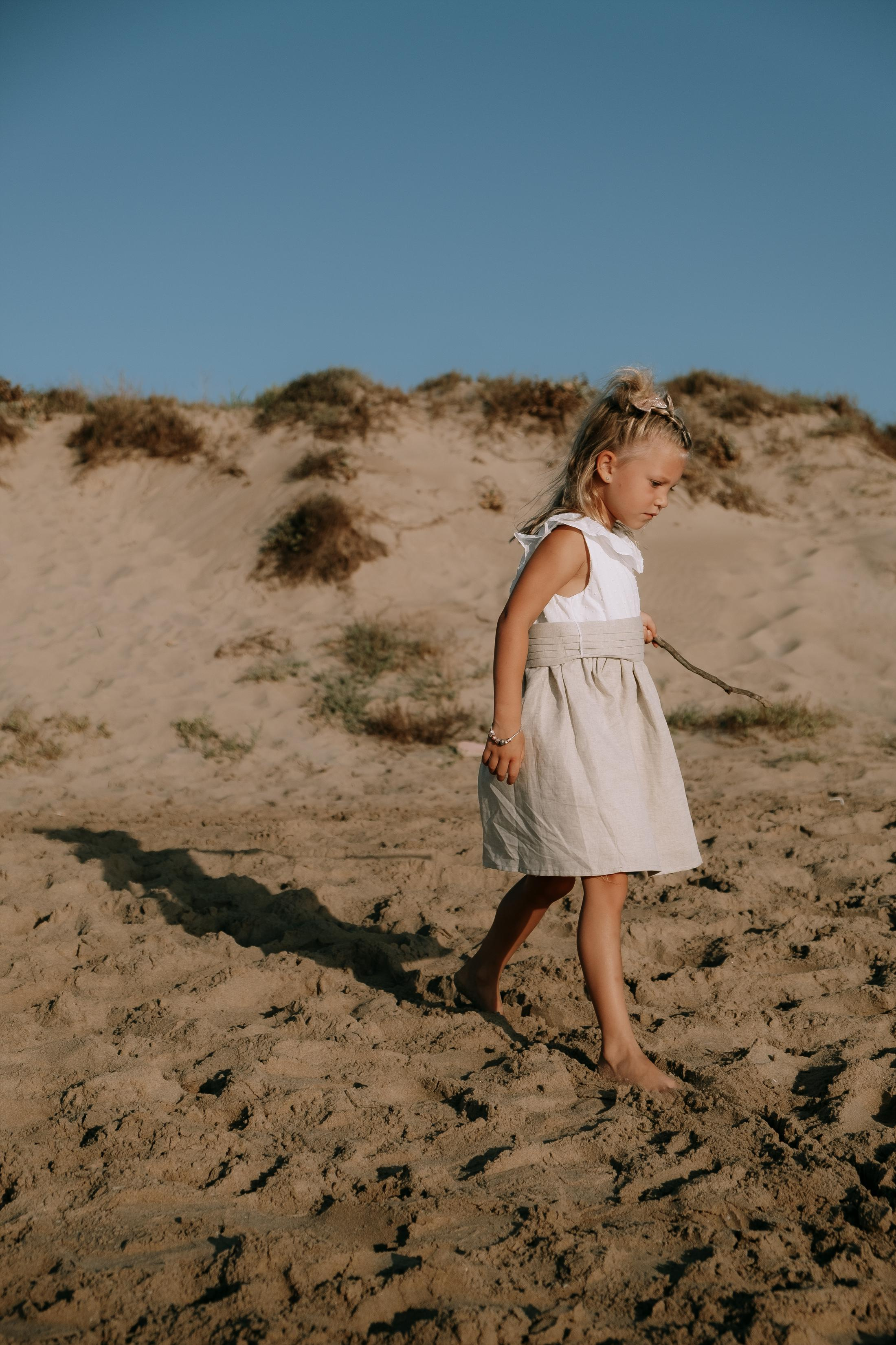 Big Family Photoshoot on the Beach in Spain — Family Photographer in Torrevieja, Alicante