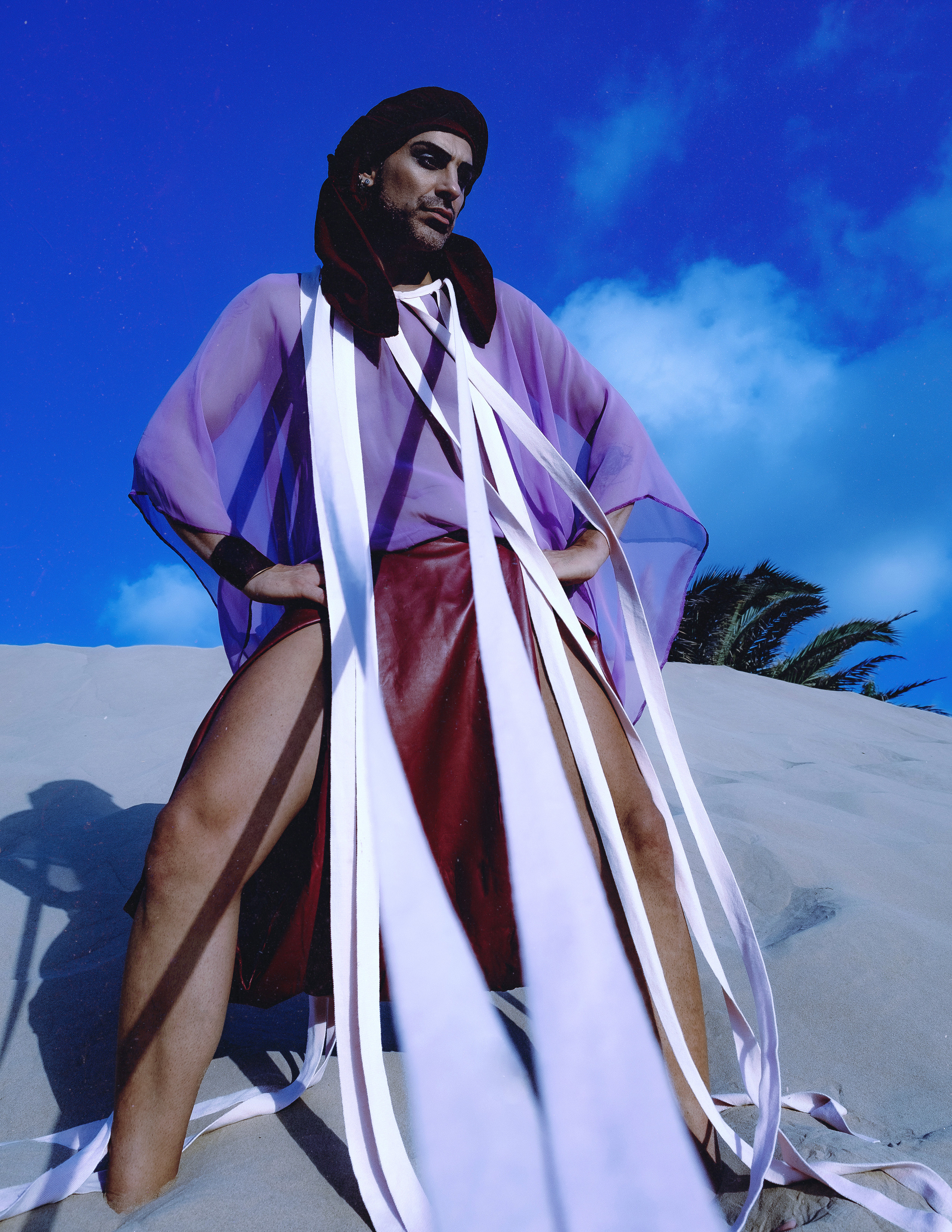 Портфолио-фотосессия в дюнах Аликанте — креативные образы и уникальные наряды от дизайнера — Фотограф Андрей Луковников