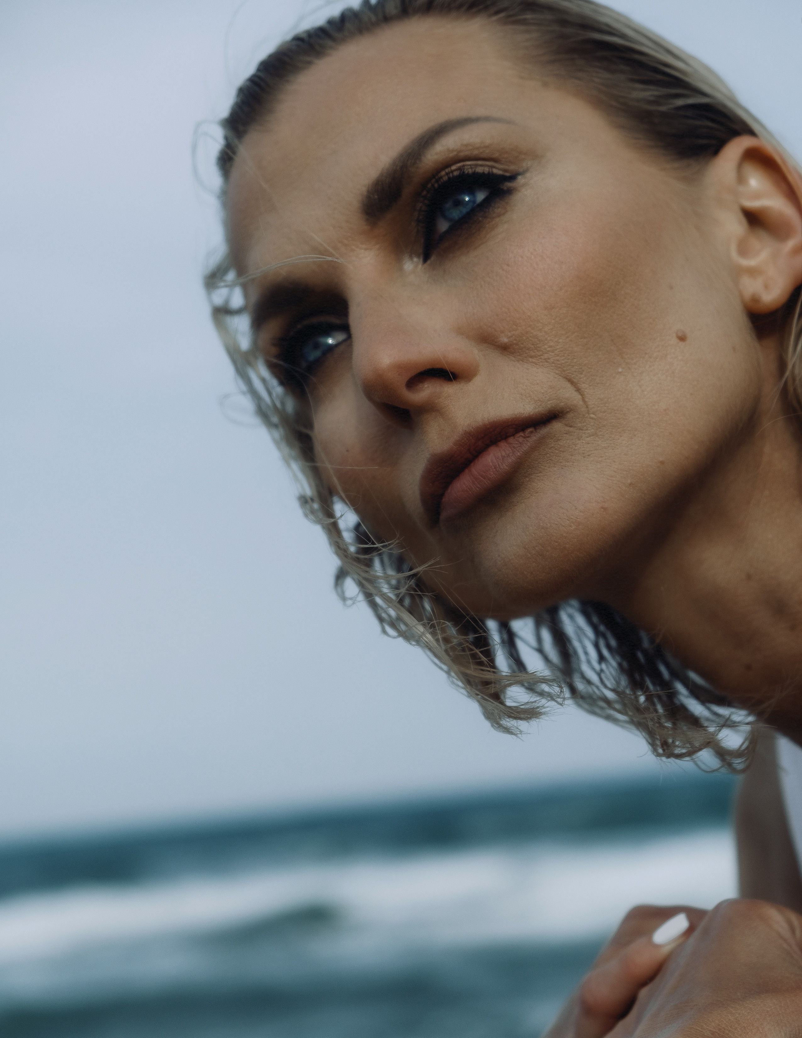 Портретная фотосессия на пляже Торревьехи на закате — атмосферные кадры для портфолио — Фотограф Андрей Луковников