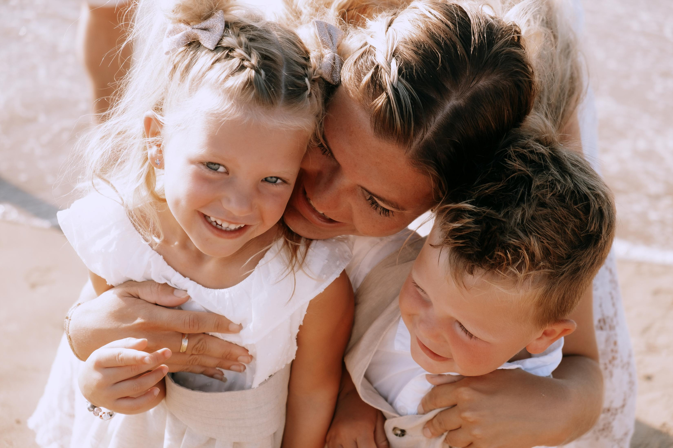 Big Family Photoshoot on the Beach in Spain — Family Photographer in Torrevieja, Alicante