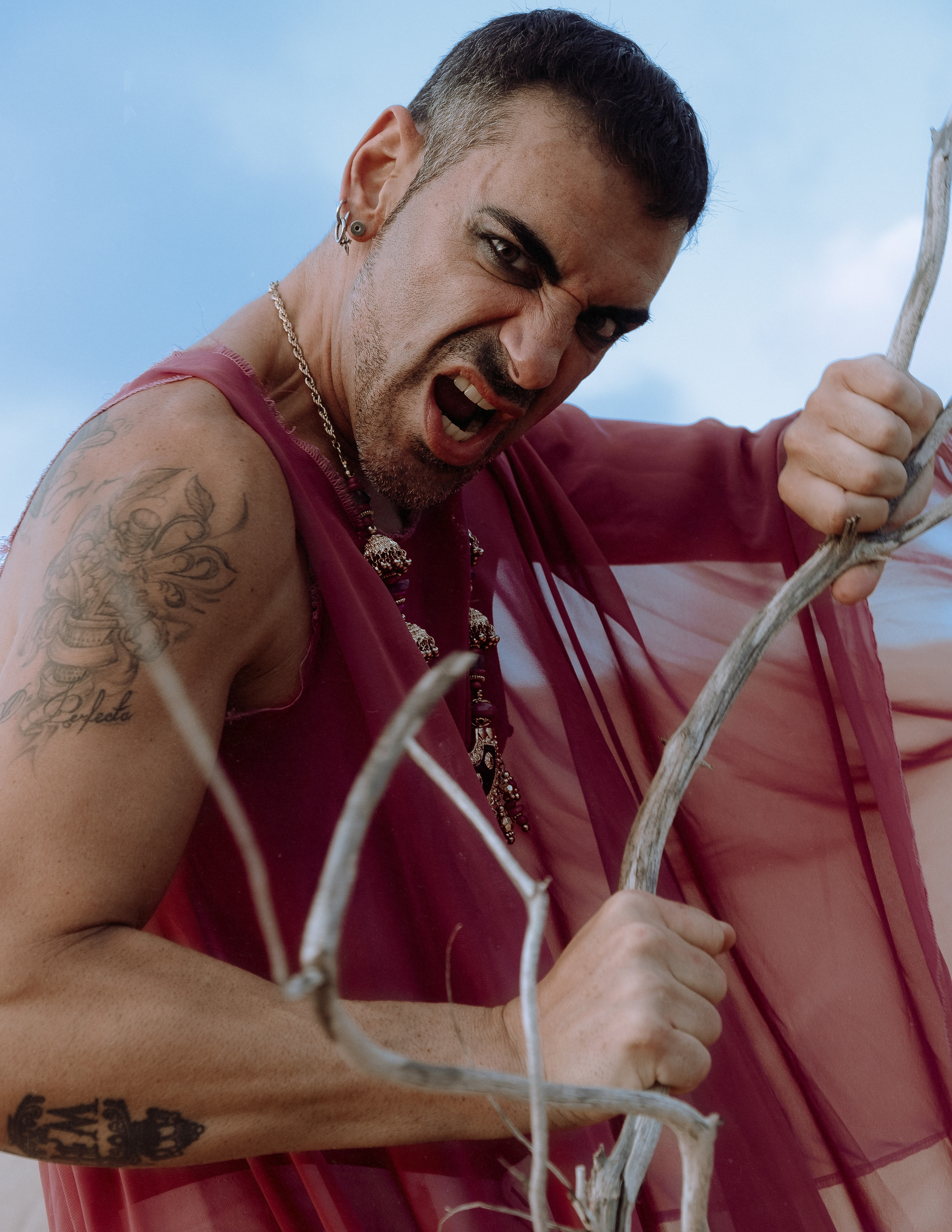 Портфолио-фотосессия в дюнах Аликанте — креативные образы и уникальные наряды от дизайнера — Фотограф Андрей Луковников