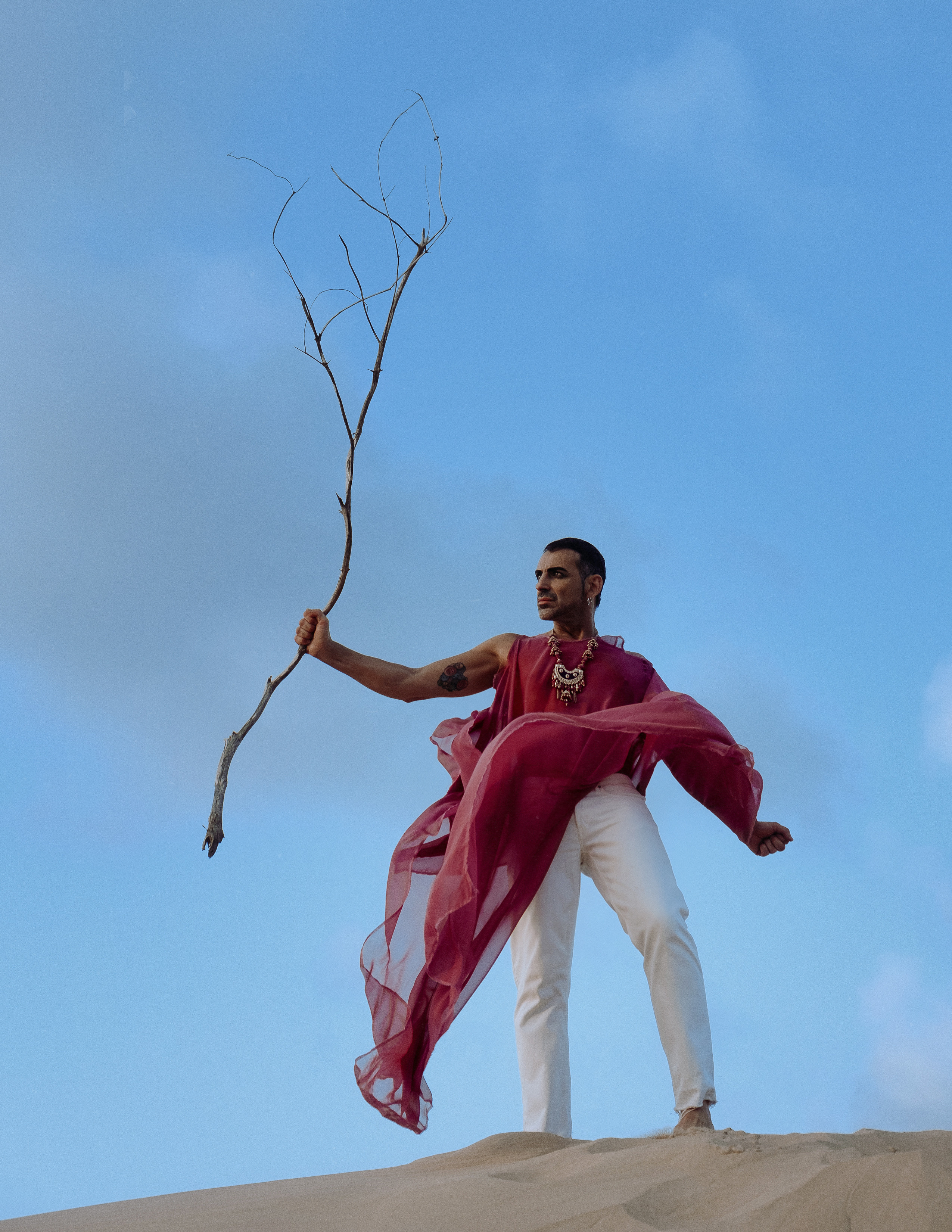 Портфолио-фотосессия в дюнах Аликанте — креативные образы и уникальные наряды от дизайнера — Фотограф Андрей Луковников