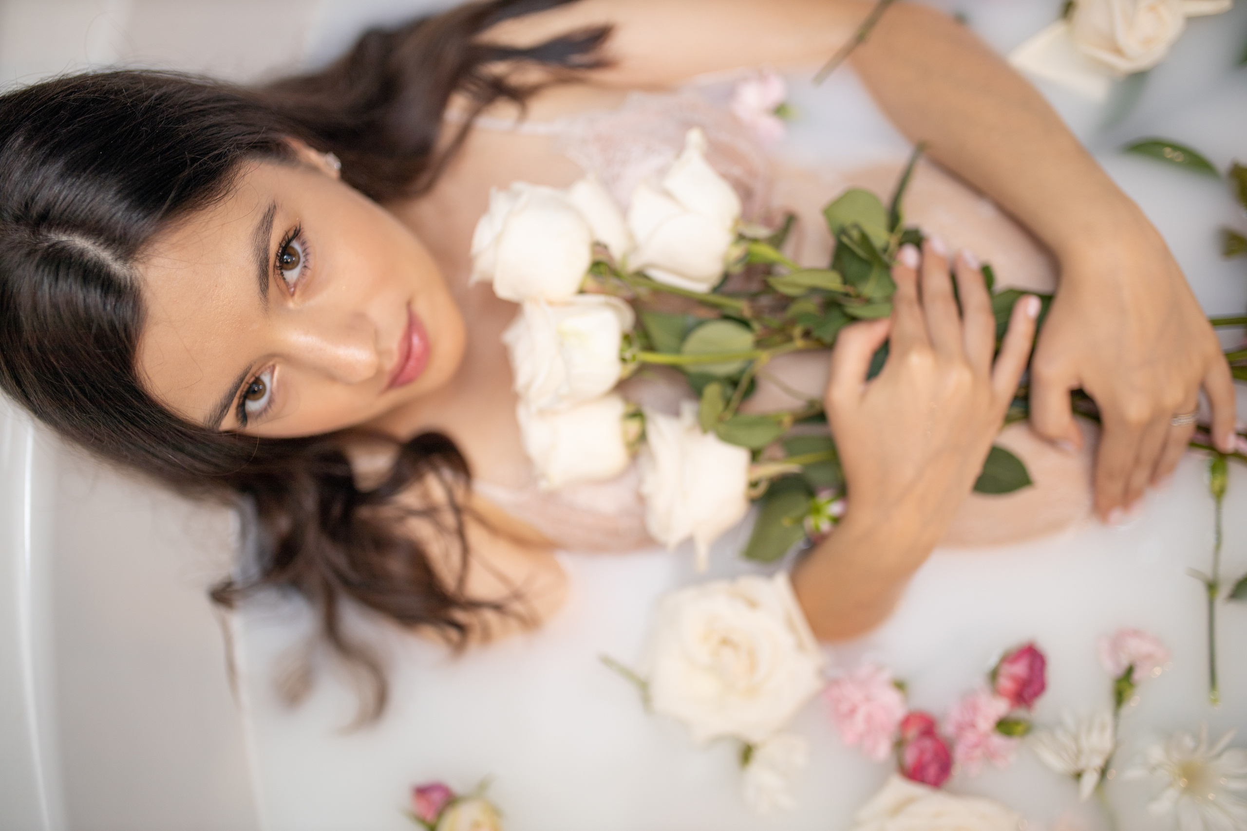 Bath & flowers maternity session. Professional Photography in Austin, TX — Family, Newborn, Maternity