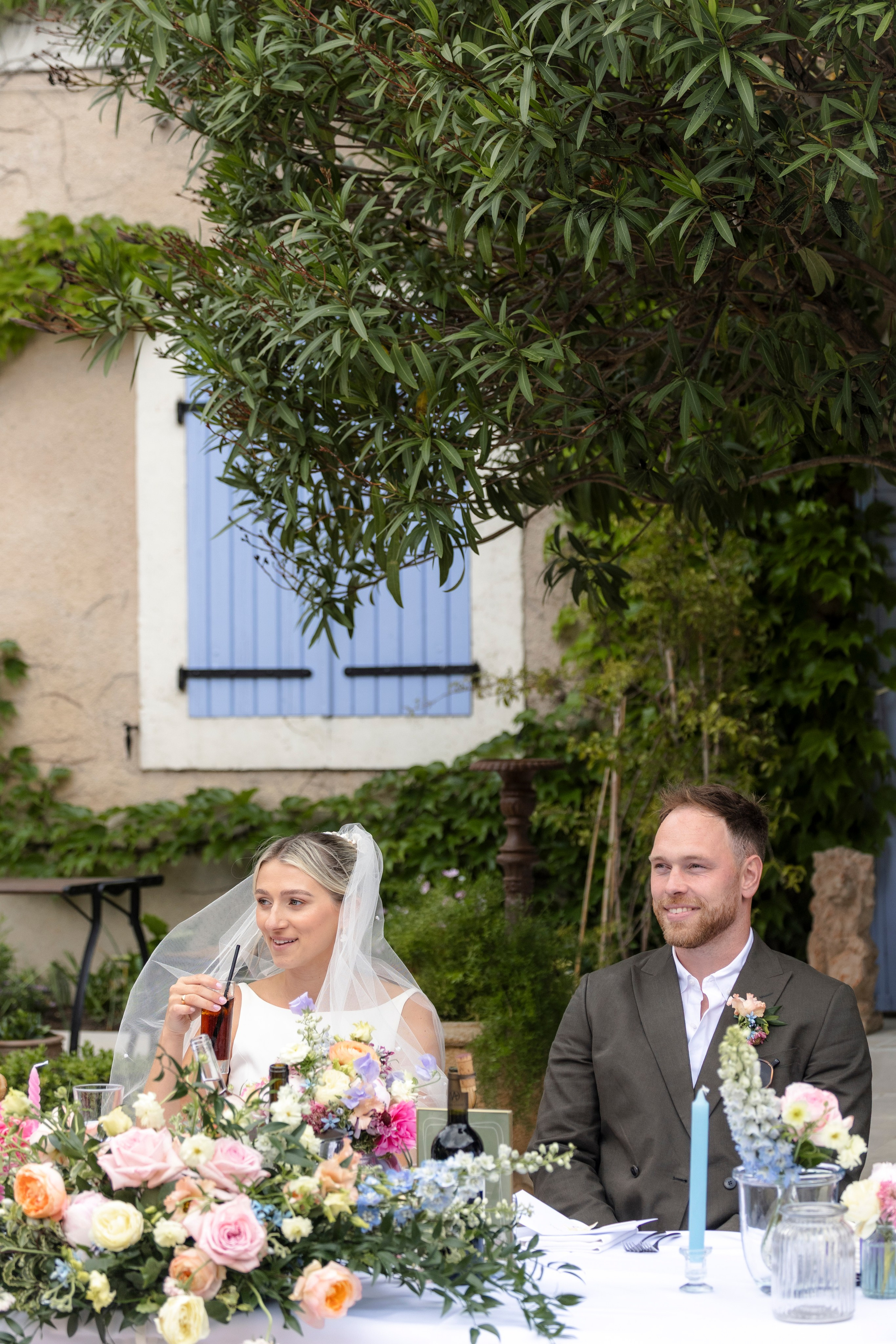 Vineyard Château Wedding in Occitanie — Puits Es Pratx. Eugénie Smirnova — Wedding & Elopement Photographer in Southwest France