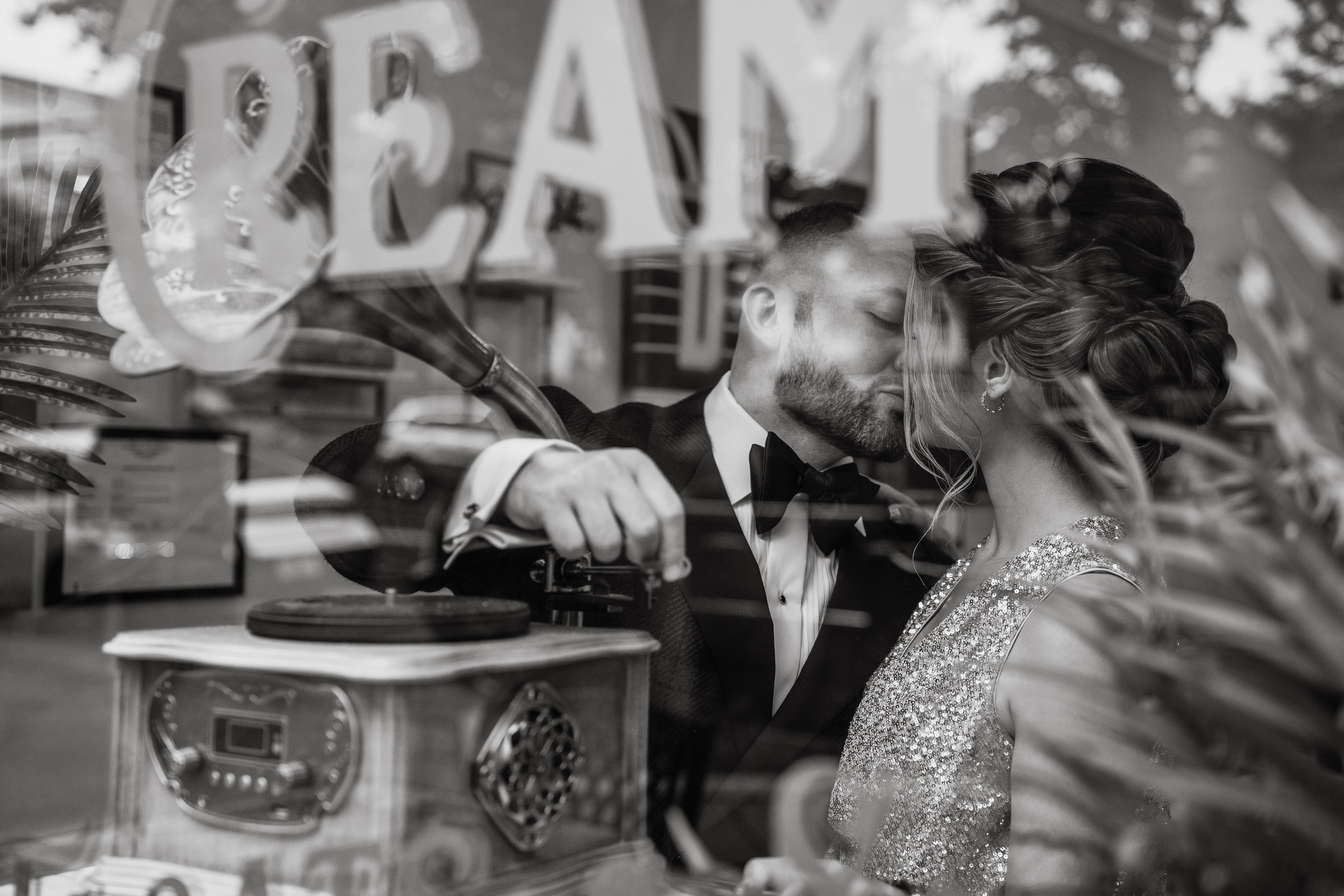 ENGAGEMENT. Wedding and family photographer and videographer PA, NJ, NY, DE, MD