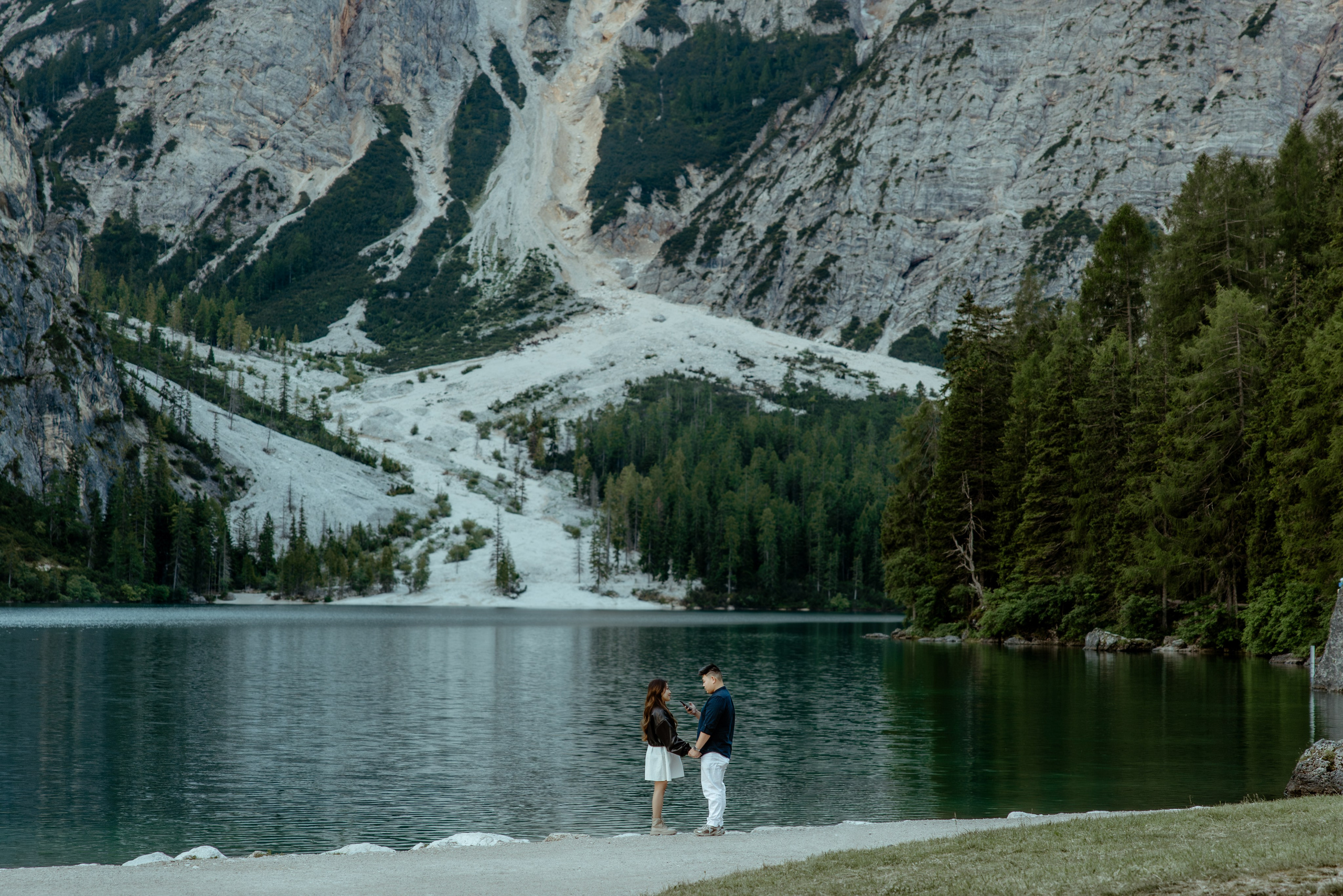 Sunrise proposal at Lago di Braies | Dreamy engagement in the Dolomites. Iceland elopement photographer & videographer