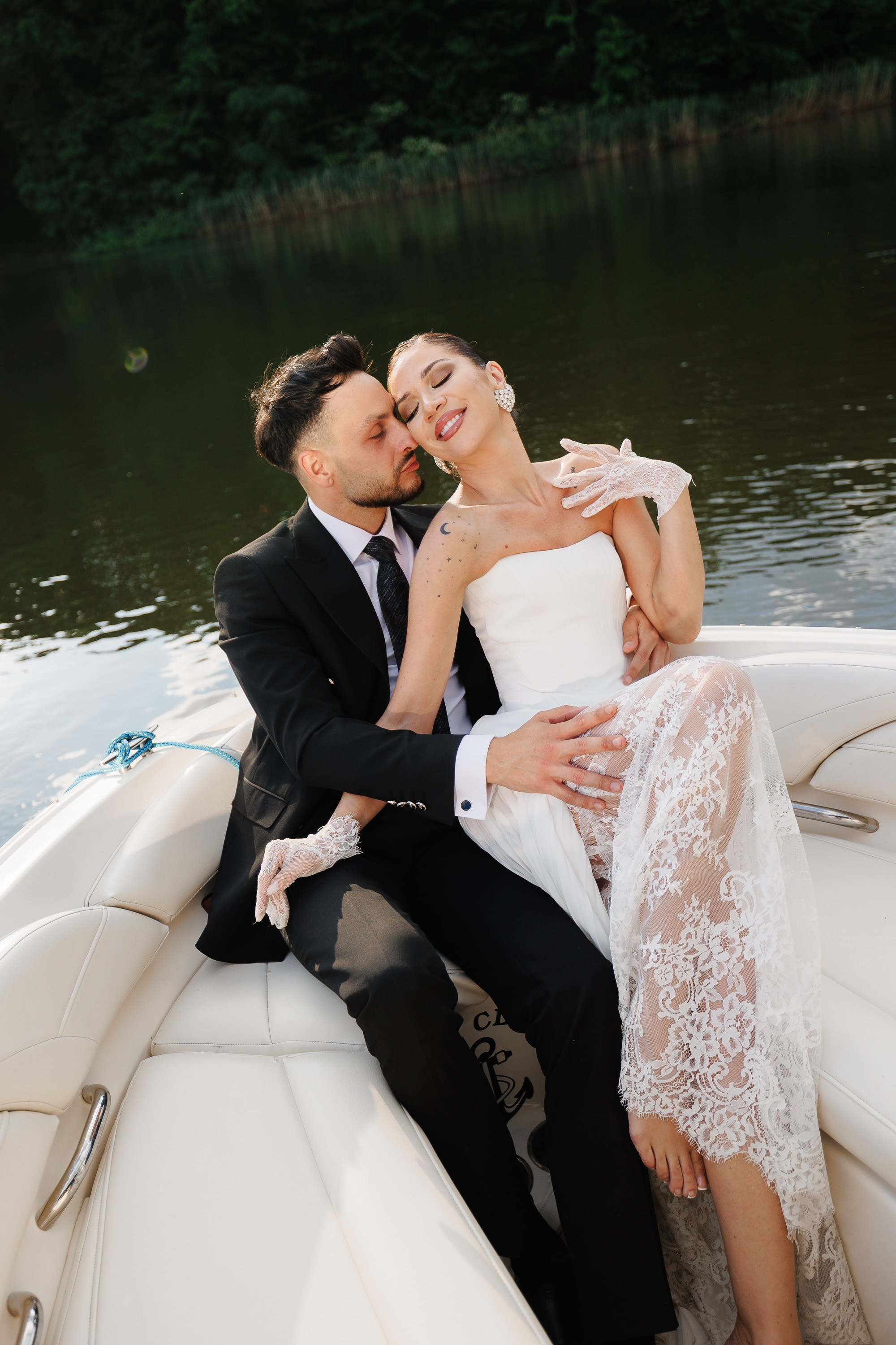 Fotograf nunta Bucuresti – Heaven by the Lake, Snagov | Fotografii elegante, editate natural. Fotograf nunta Bucuresti - Manu Ivanciu