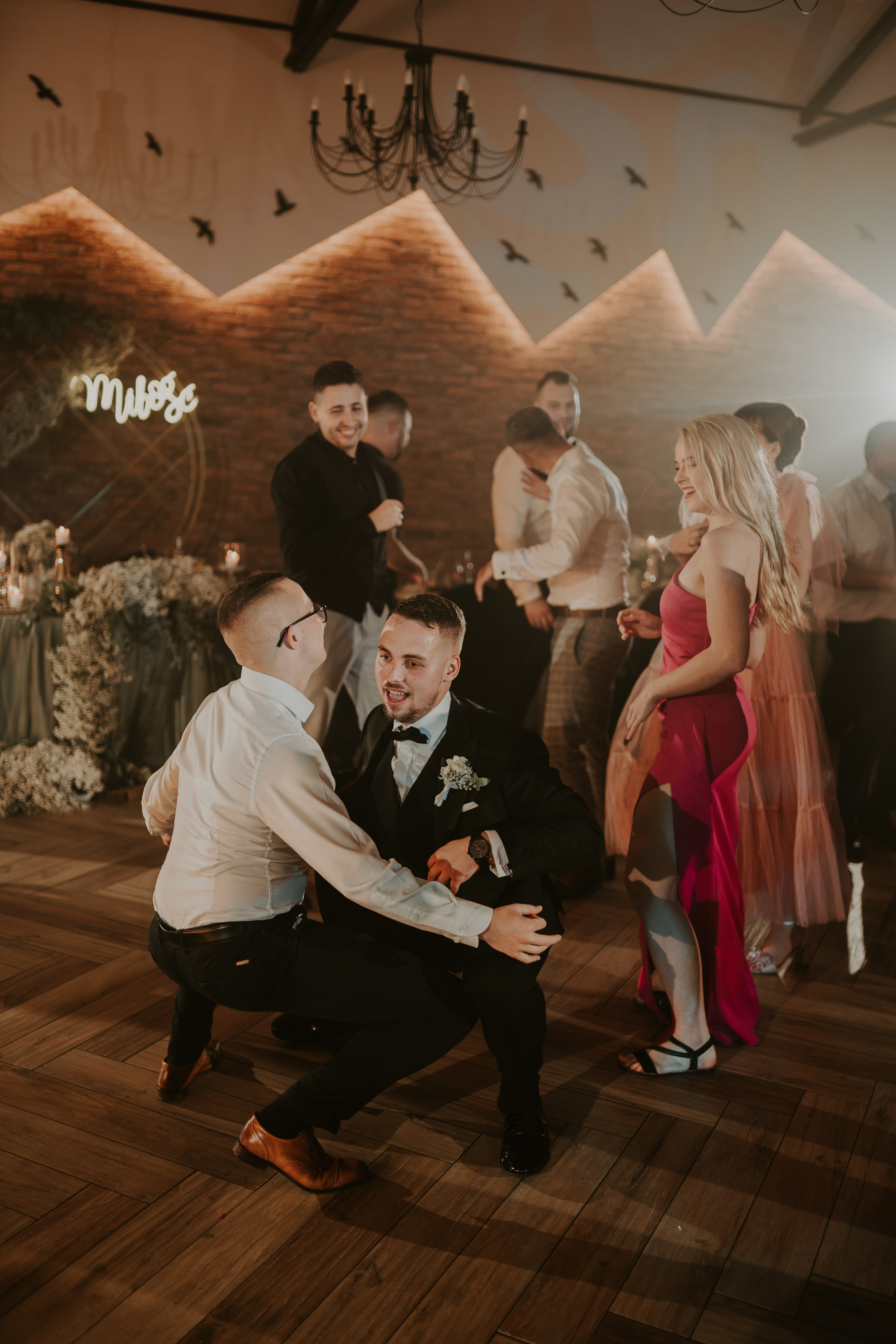 Trzy Drzewa: wspaniała uroczystość Wiktorii i Kamila. Karkowskafoto - fotografia miłości