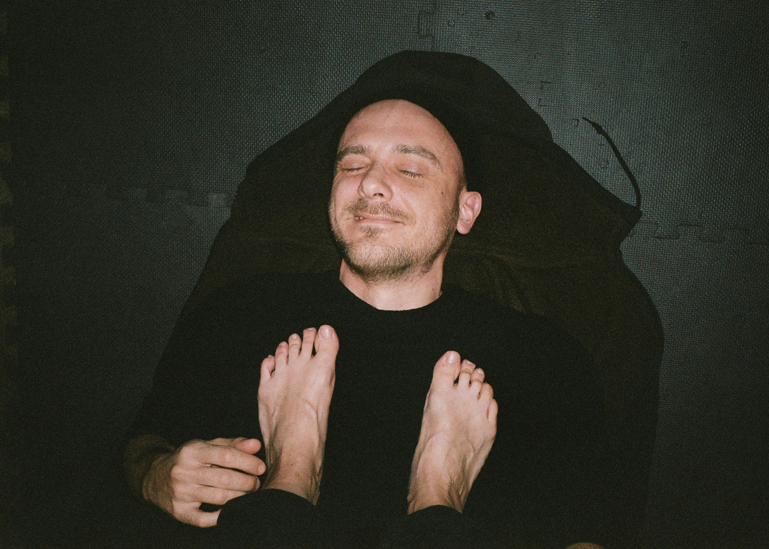 The men i stand on 2024. Photographe de produits et natures mortes à Paris