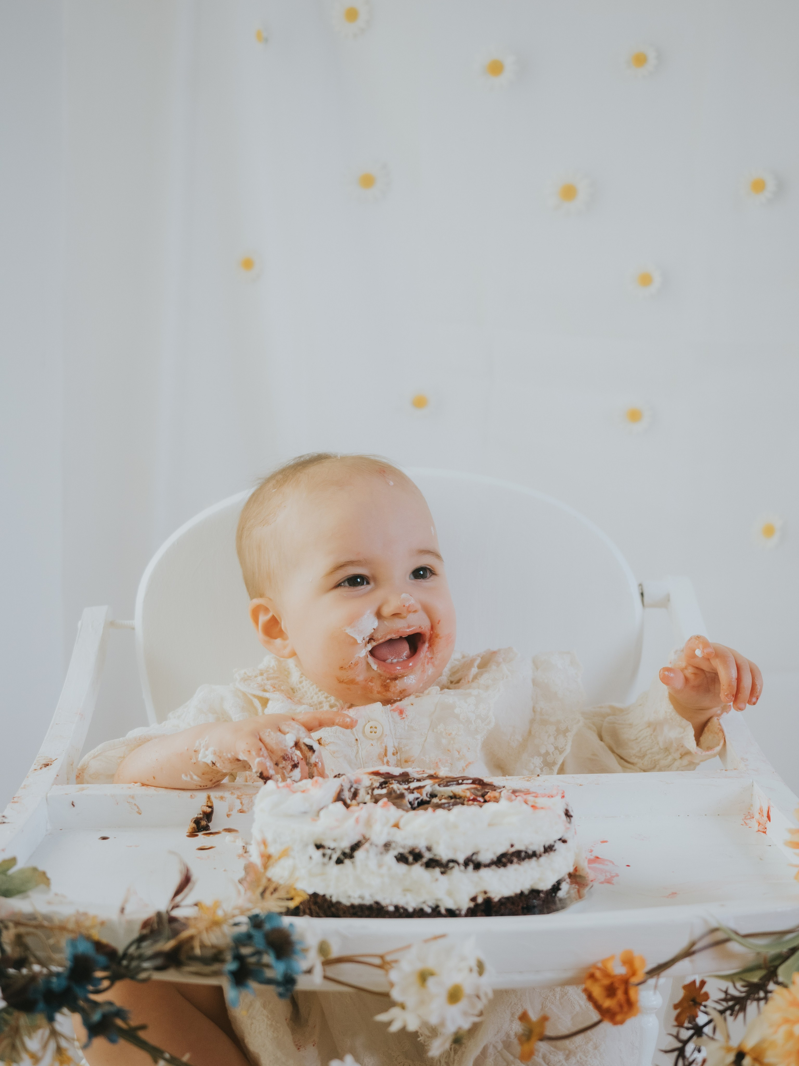 Cake Smash. Mimosa Studios — Motherhood & Family Photographer in Montreal