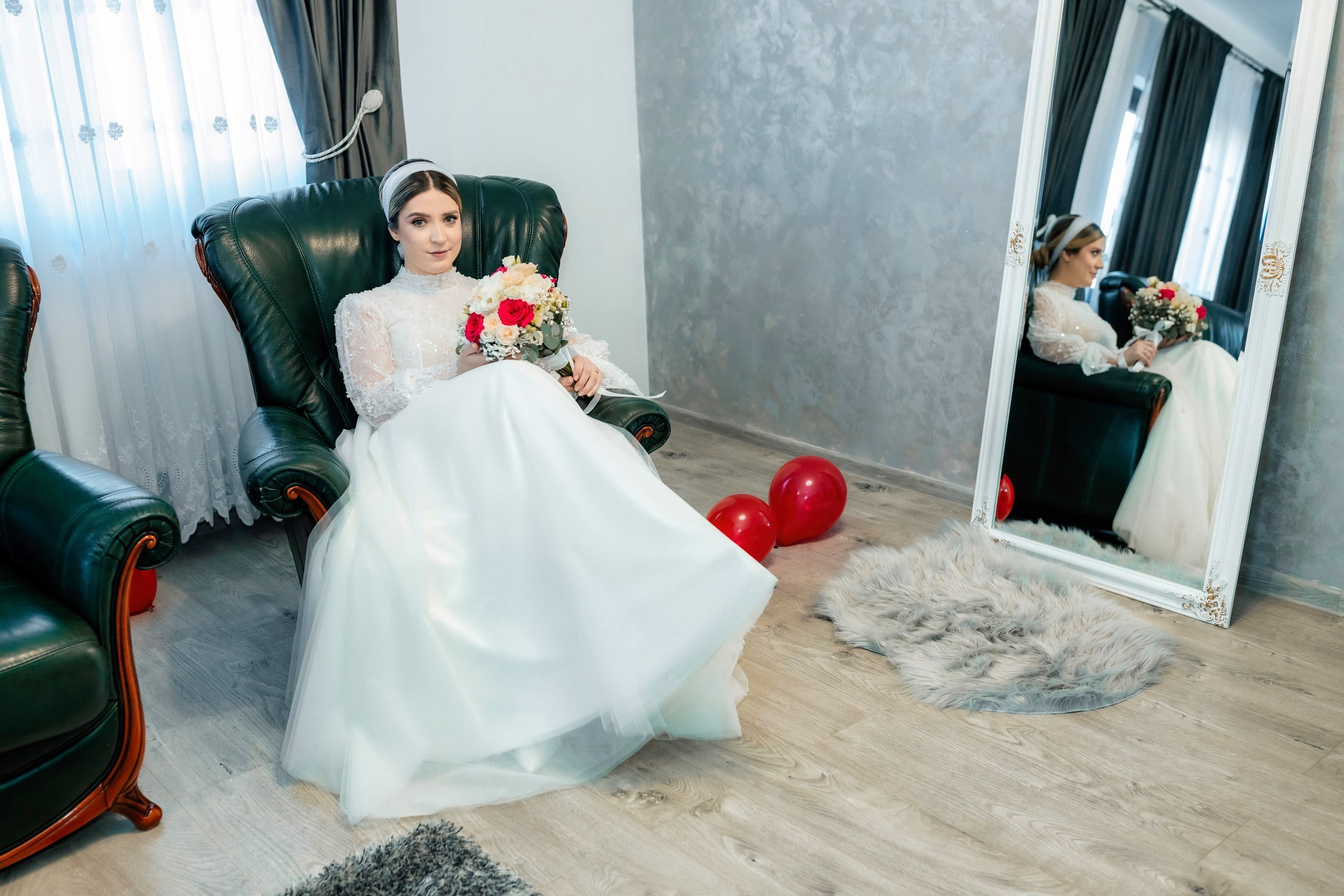 Fotograf nuntă Târgu Neamț – Samuel și Roxana, fotografie autentică realizată de AlinoFotoStudio 2. Fotograf nuntă Iași, Bacău, Suceava și Botoșani – Alin Chirilă surprinzând momente reale de nuntă 3. Fotografie de nuntă cu emoție și credință – AlinoFotoStudio, fotograf povestitor 4. Fotograf profesionist nuntă în Moldova – cadre naturale și pline de emoție 5. Alin Chirilă fotograf nuntă – poveste reală surprinsă prin fotografie 6. Fotograf nuntă cu stil documentar – momente autentice din ziua nunții Pregătiri mireasă acasă – fotografie naturală realizată de Alin Chirilă fotograf nuntă 8. Detalii din ziua nunții – fotograf nuntă Iași și Botoșani, AlinoFotoStudio 9. Emoții din dimineața nunții – fotograf profesionist Moldova 10. Cadre autentice din pregătiri – fotograf nuntă Suceava și Bacău Ceremonie religioasă nuntă – moment emoționant surprins de fotograf Alin Chirilă 12. Nuntă cu valori creștine – fotografie din biserică realizată cu discreție 13. Rugăciune și emoție în ziua nunții – fotograf nuntă Târgu Neamț 14. Legământ în fața lui Dumnezeu – fotografie de nuntă autentică 15. Fotograf nuntă biserică – momente sincere și pline de semnificație Petrecere de nuntă – cadre naturale realizate de AlinoFotoStudio 17. Bucurie și dans la nuntă – fotograf nuntă Iași și împrejurimi 18. Momente autentice de la restaurant – fotograf nuntă Bacău Suceava 19. Atmosferă de nuntă surprinsă discret – Alin Chirilă fotograf -AlinoFotoStudio – fotograf nuntă cu abordare naturală și emoțională 21. Alin Chirilă fotograf – povestitor prin fotografie de nuntă 22. Fotograf nuntă în Moldova – stil documentar și autentic 23. Fotografie de nuntă sinceră și elegantă – AlinoFotoStudio- Fotograf nuntă Iași Bacău Suceava Botoșani – Alin Chirilă AlinoFotoStudio 26. Fotograf nuntă Târgu Neamț și Moldova – fotografie profesională de eveniment 27. Fotograf nuntă cu valori creștine și stil documentar – AlinoFotoStudio - Alin Chirilă – AlinoFotoStudio Fotograf nuntă Iași • Bacău • Suceava • Botoșani - Samuel & Roxana, Târgu Neamț -Momente reale, trăite sincer și păstrate pentru totdeauna.