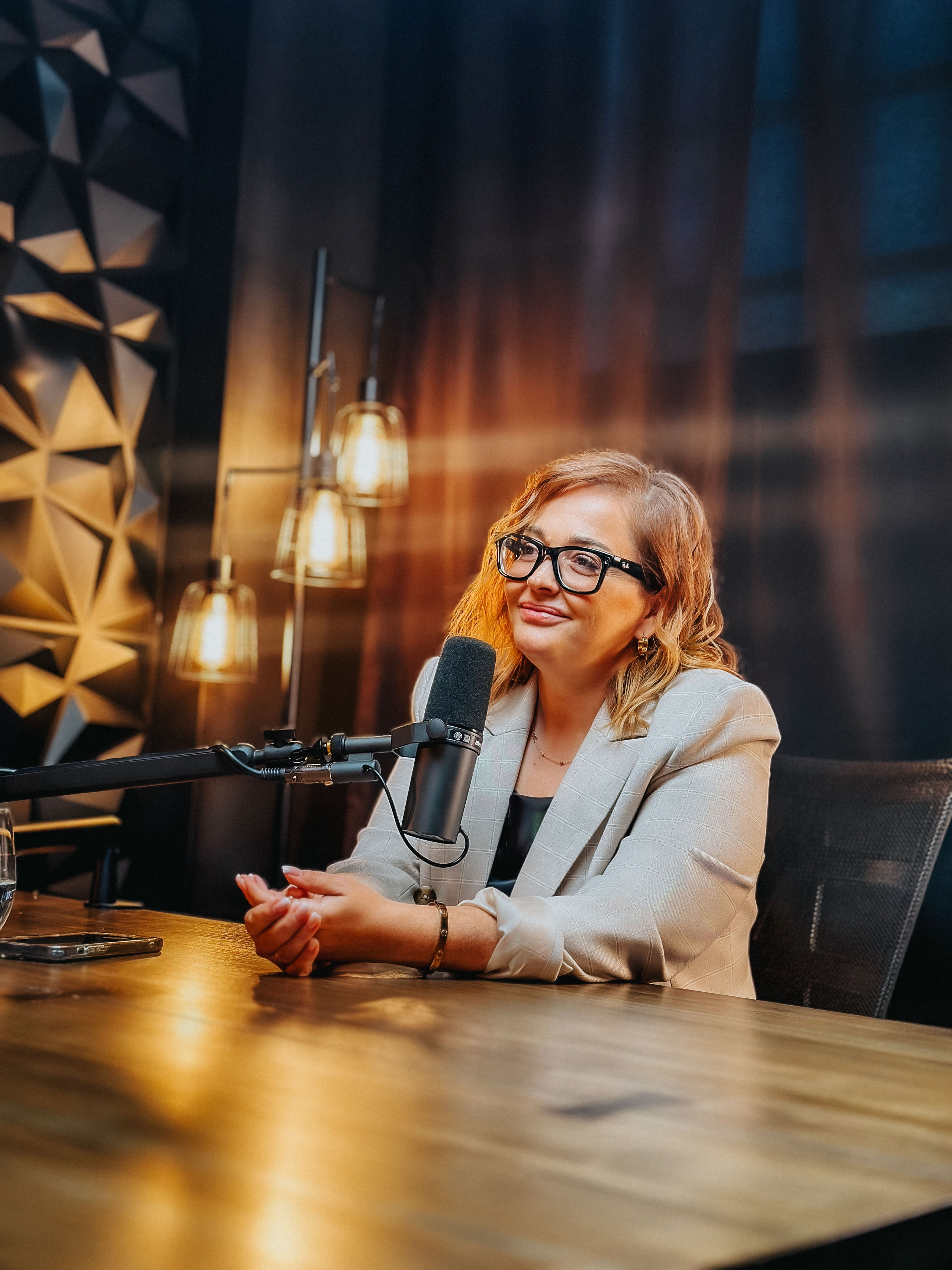 Ирина Недялькова: Фотограф, Тик Ток Коуч, мама блогера. Как мечты ст. НА VIBE УСПЕХА — Блог об экстраординарных людях с Кристиной Самофал