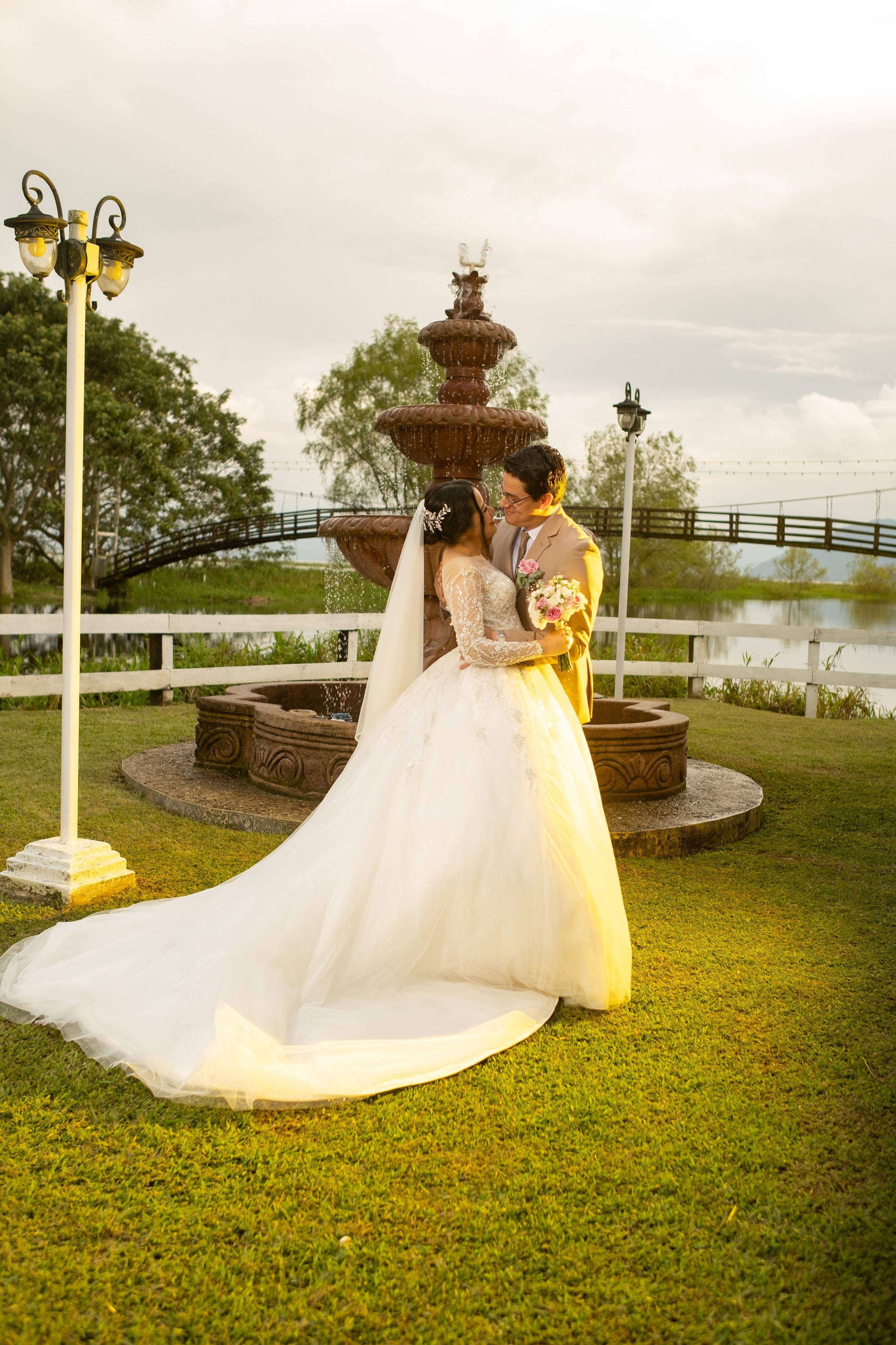 Abi & Gio. Daniel Brand | Fotografía de Bodas y Comercial en Honduras