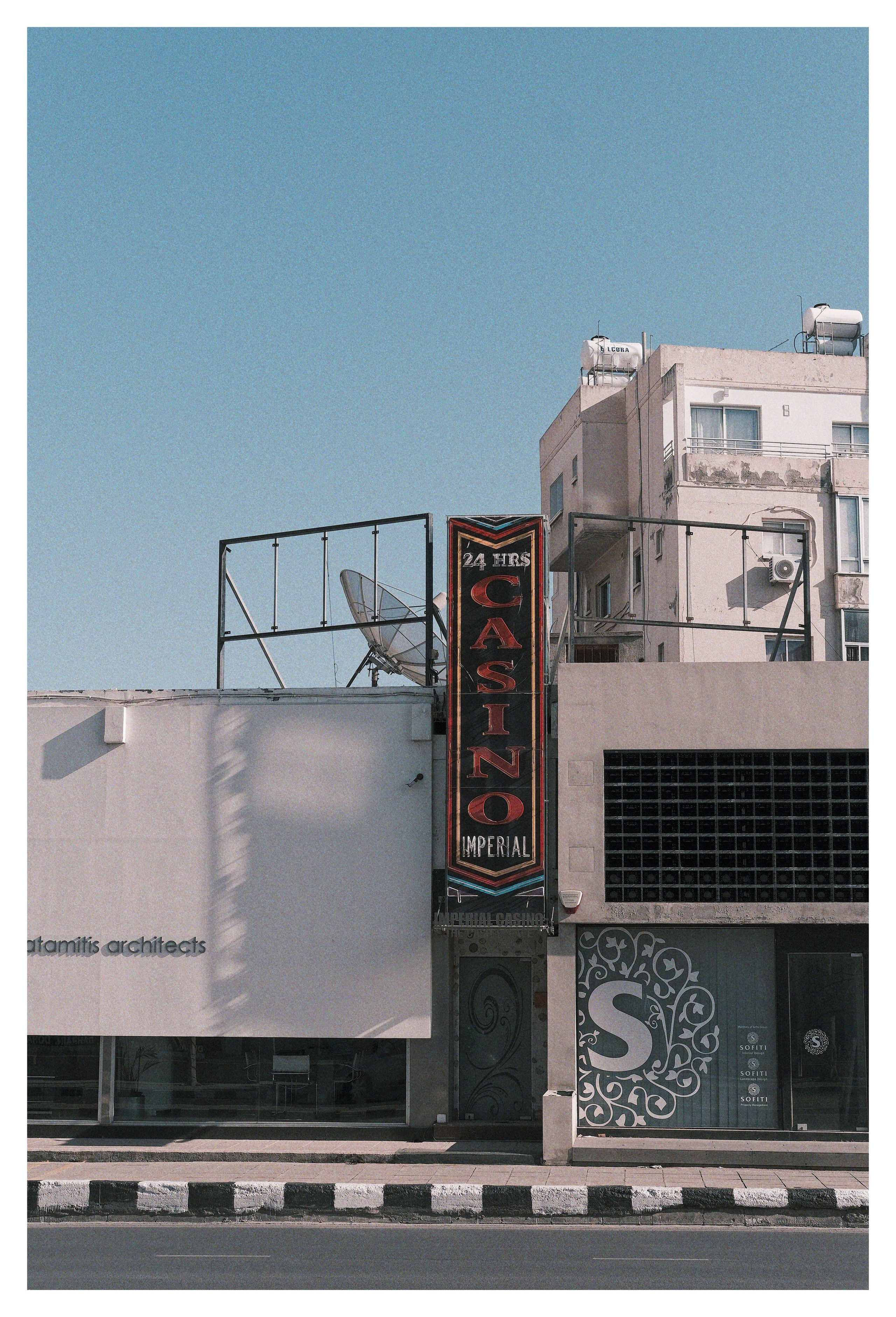 Candid Street Photography | Street Photography in Limassol City. 中国街头摄影 | The Streets of China Through My Eyes | 深圳