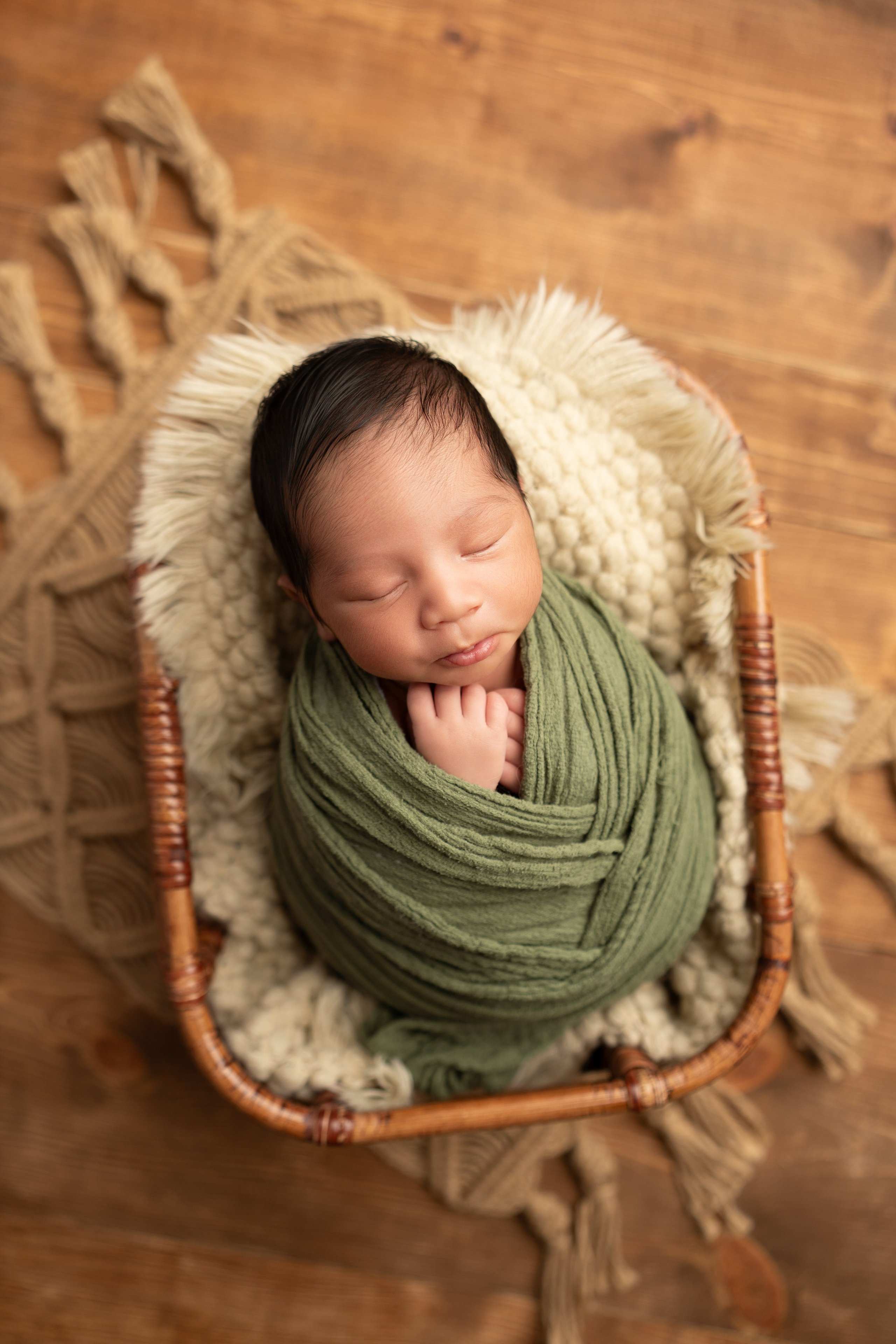Posed Newborn. Maternity, family and newborn photography in San Francisco Bay Area