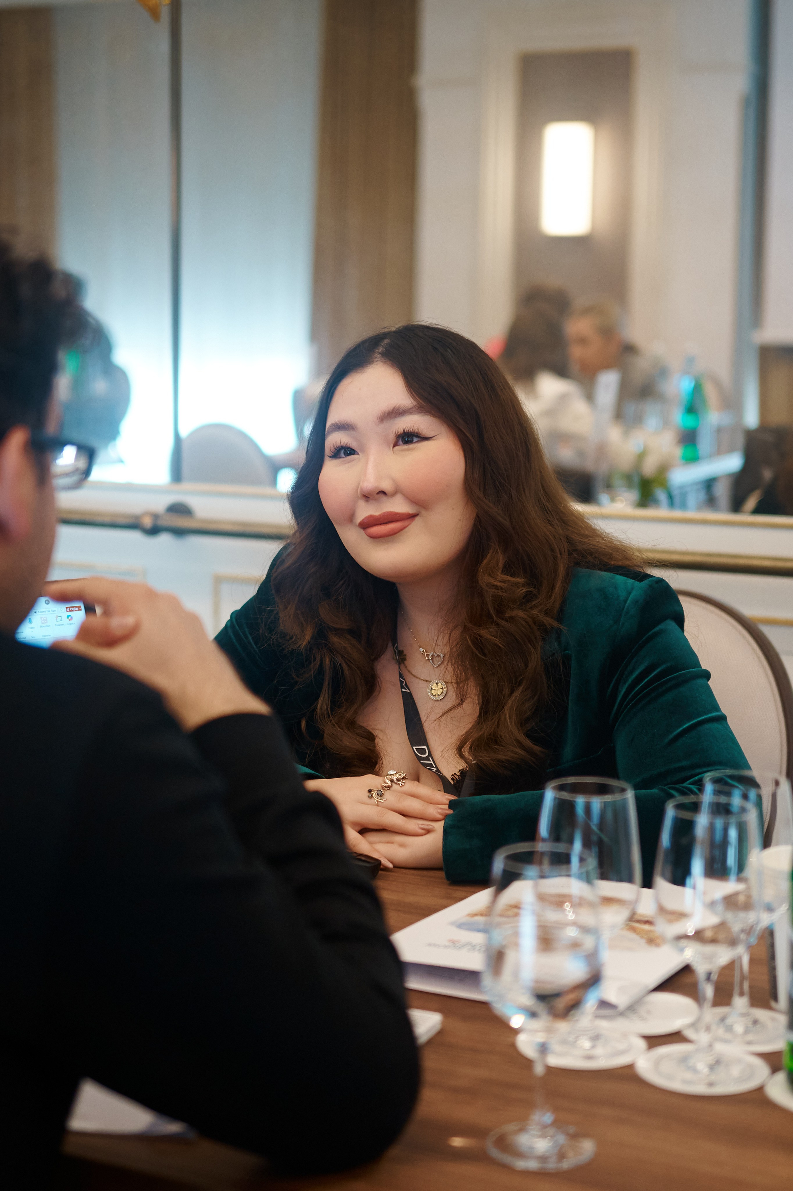 Deluxe Travel Market — Warsaw 2026. Аліса Постникова — портретний фотограф| Канни, Париж