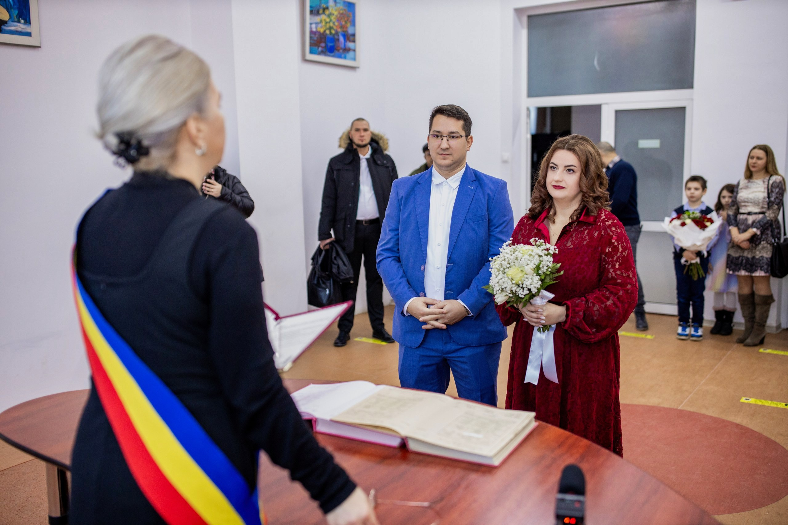 • fotograf cununie religioasă Dorohoi Alexandru și Otilia în biserică • fotograf cununie religioasă Dorohoi moment emoționant schimb de priviri • fotograf cununie religioasă Dorohoi mirii în timpul slujbei • fotograf cununie religioasă Dorohoi cadre naturale din biserică • fotograf cununie religioasă Dorohoi binecuvântarea mirilor • fotograf stare civilă Botoșani Alexandru și Otilia spun DA • fotograf stare civilă Botoșani moment semnare acte oficiale • fotograf stare civilă Botoșani emoții la ieșirea din primărie • fotograf stare civilă Botoșani cadre cu mirii și invitații • fotograf stare civilă Botoșani fotografii naturale și autentice • fotograf nuntă Botoșani ședință foto Alexandru și Otilia • fotograf nuntă Dorohoi cadre romantice ședință foto miri • fotograf nuntă Botoșani portrete elegante miri • fotograf nuntă Dorohoi cadre naturale în lumină caldă • fotograf nuntă Botoșani ședință foto în aer liber • fotograf nuntă Botoșani petrecere dans și distracție • fotograf nuntă Dorohoi momente spontane la petrecere • fotograf nuntă Botoșani invitați pe ringul de dans • fotograf nuntă Dorohoi cadre dinamice de la petrecere • fotograf nuntă Botoșani atmosferă vibrantă și emoții reale • Alin Chirilă fotograf surprinde emoțiile mirilor Alexandru și Otilia • Alin Chirilă fotograf cadre naturale și autentice de nuntă • Alin Chirilă fotograf poveste de dragoste spusă prin imagini • Alin Chirilă fotograf momente reale și emoții sincere • Alin Chirilă fotograf portrete elegante de miri • AlinoFotoStudio fotografie de nuntă Alexandru și Otilia • AlinoFotoStudio cadre artistice cununie religioasă • AlinoFotoStudio ședință foto miri în lumină naturală • AlinoFotoStudio fotografie autentică de nuntă în România • AlinoFotoStudio momente speciale surprinse cu emoție • povestitor prin fotografie surprinde iubirea dintre Alexandru și Otilia • povestitor prin fotografie cadre naturale și emoții reale • povestitor prin fotografie zi de nuntă spusă în imagini • povestitor prin fotografie momente autentice și pline de viață • povestitor prin fotografie amintiri transformate în artă Alin Chirilă fotograf – povestitor prin fotografie la nunta Alexandru și Otilia • AlinoFotoStudio fotograf nuntă – emoții reale surprinse natural • fotograf nuntă Botoșani • fotograf nuntă Dorohoi • fotograf cununie religioasă Dorohoi • fotograf stare civilă Botoșani • fotograf botez Botoșani • Alin Chirilă fotograf • AlinoFotoStudio • povestitor prin fotografie