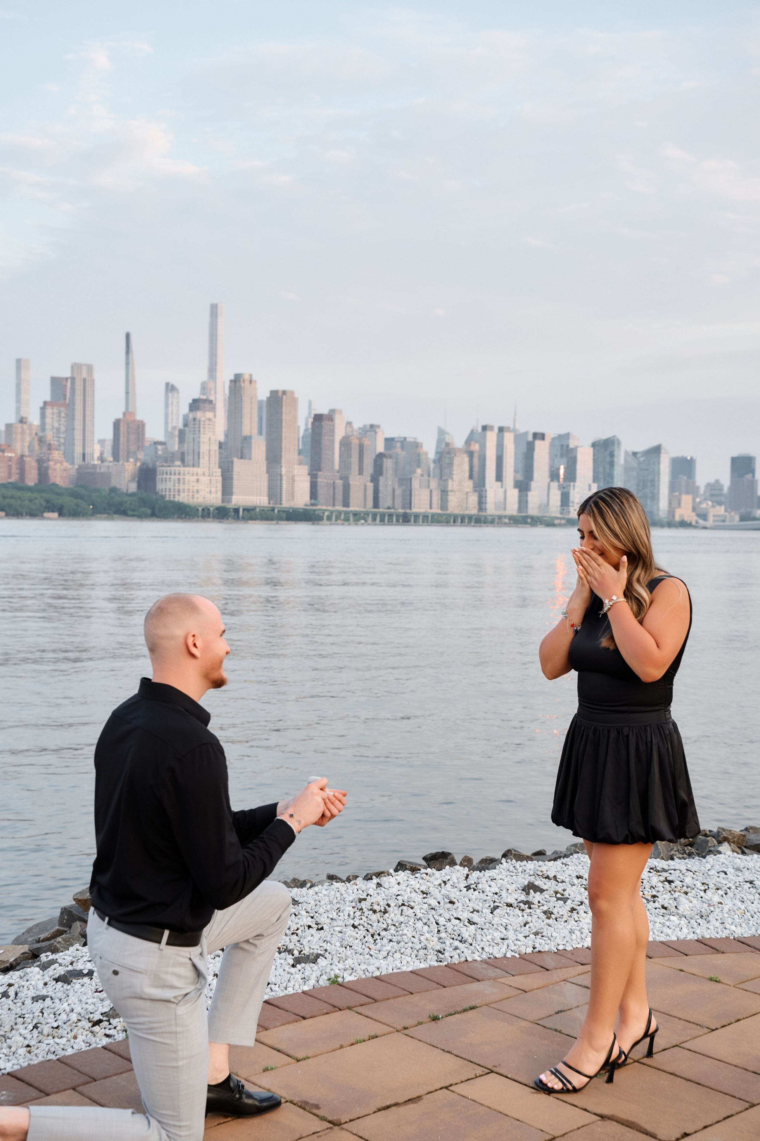 Surprise Proposal in New York. Professional Wedding and event photographer USA New York