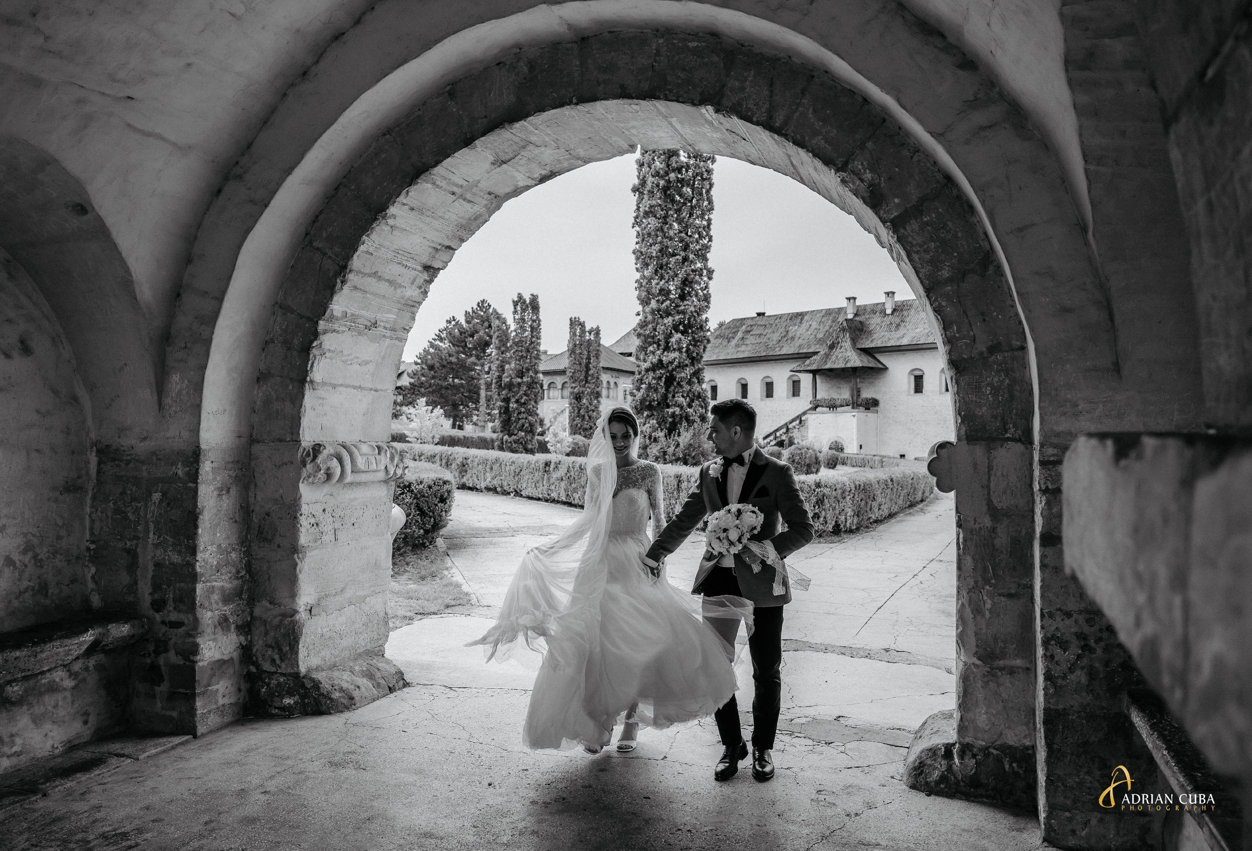 Fotograf nunta Iasi | Adrian Cuba — servicii profesionale de fotografie de nunta