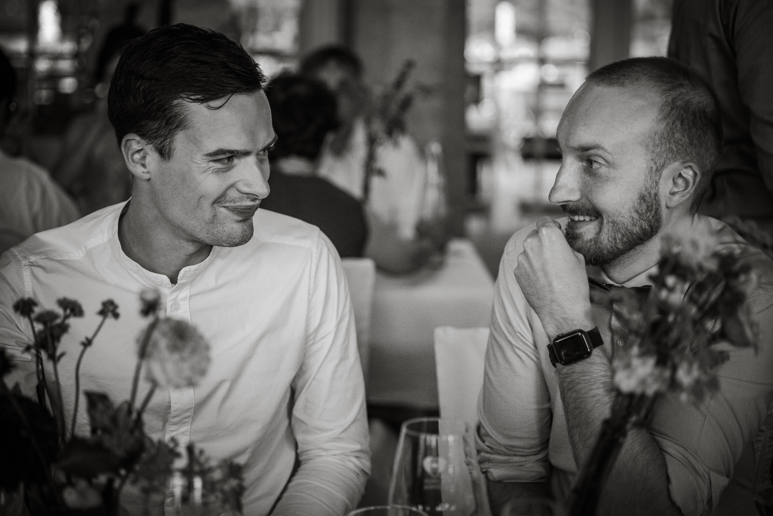 Café im Botanischen Garten. Deutsche - Japanische Hochzeit. Hochzeitsfotograf München Taufe Familienfotograf Tanja Mauke